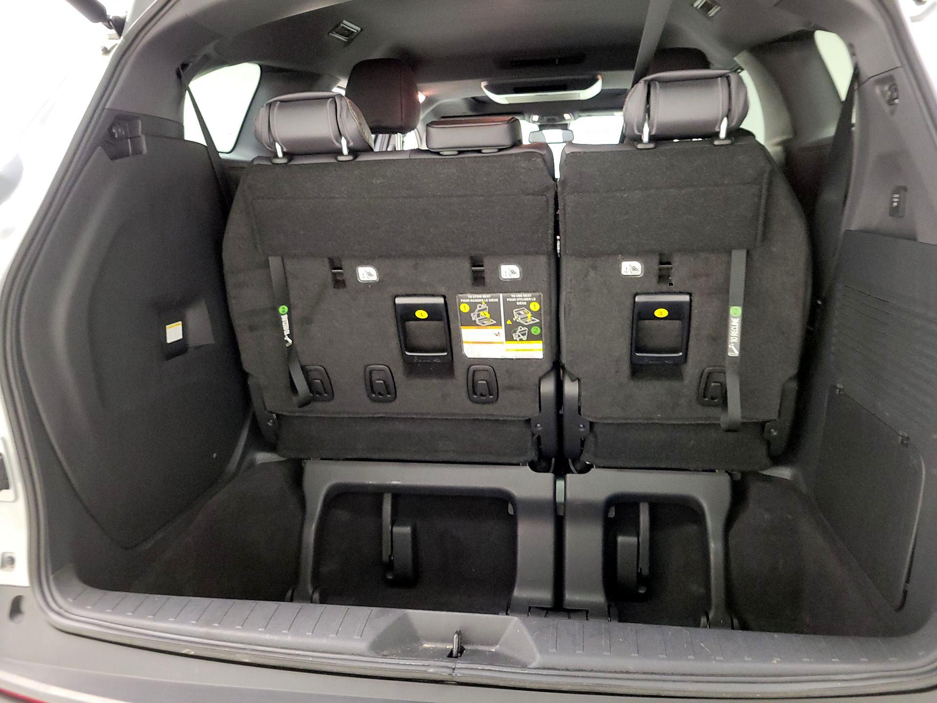 Thumbnail: 2023 Toyota Sienna - 20