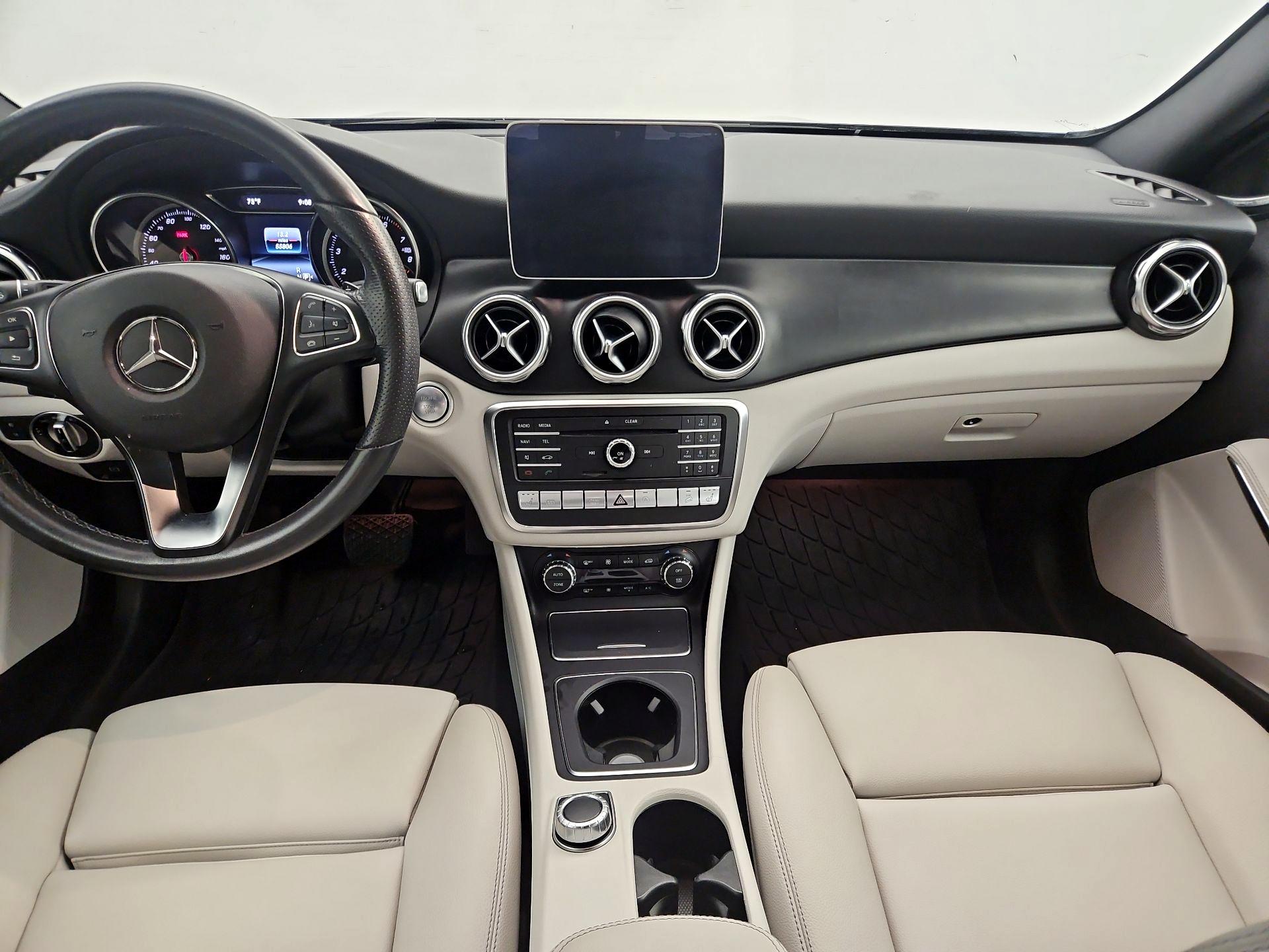 Thumbnail: 2020 Mercedes-Benz GLA - 9