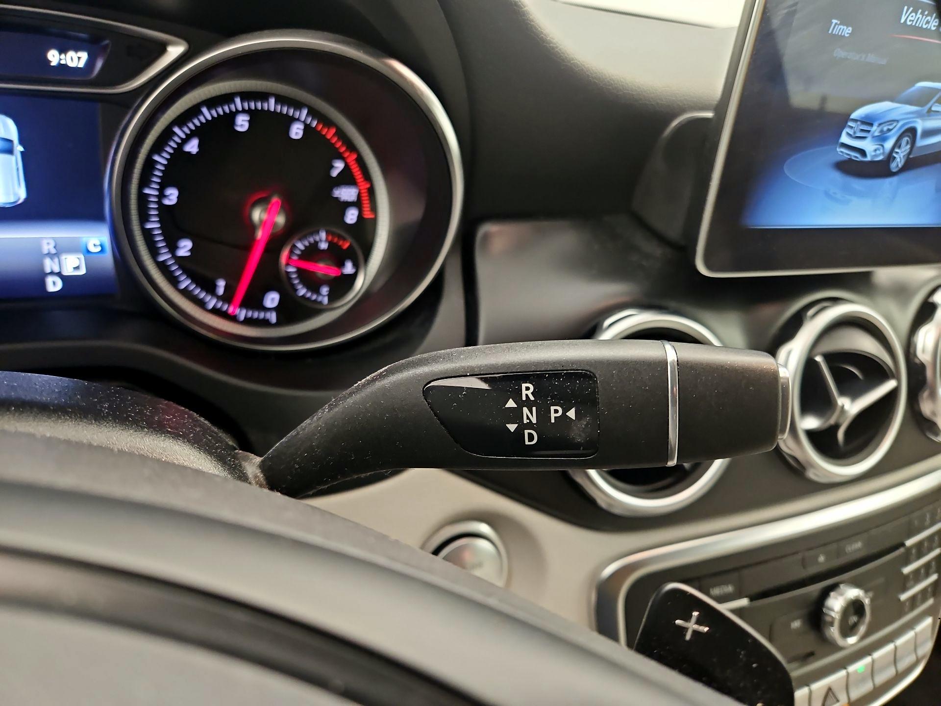 Thumbnail: 2020 Mercedes-Benz GLA - 17