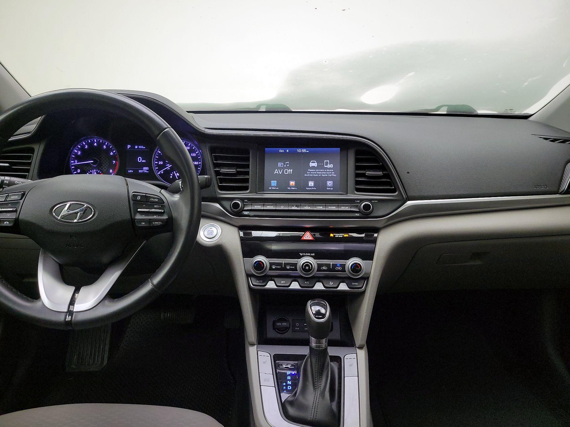 Thumbnail: 2020 Hyundai Elantra - 9