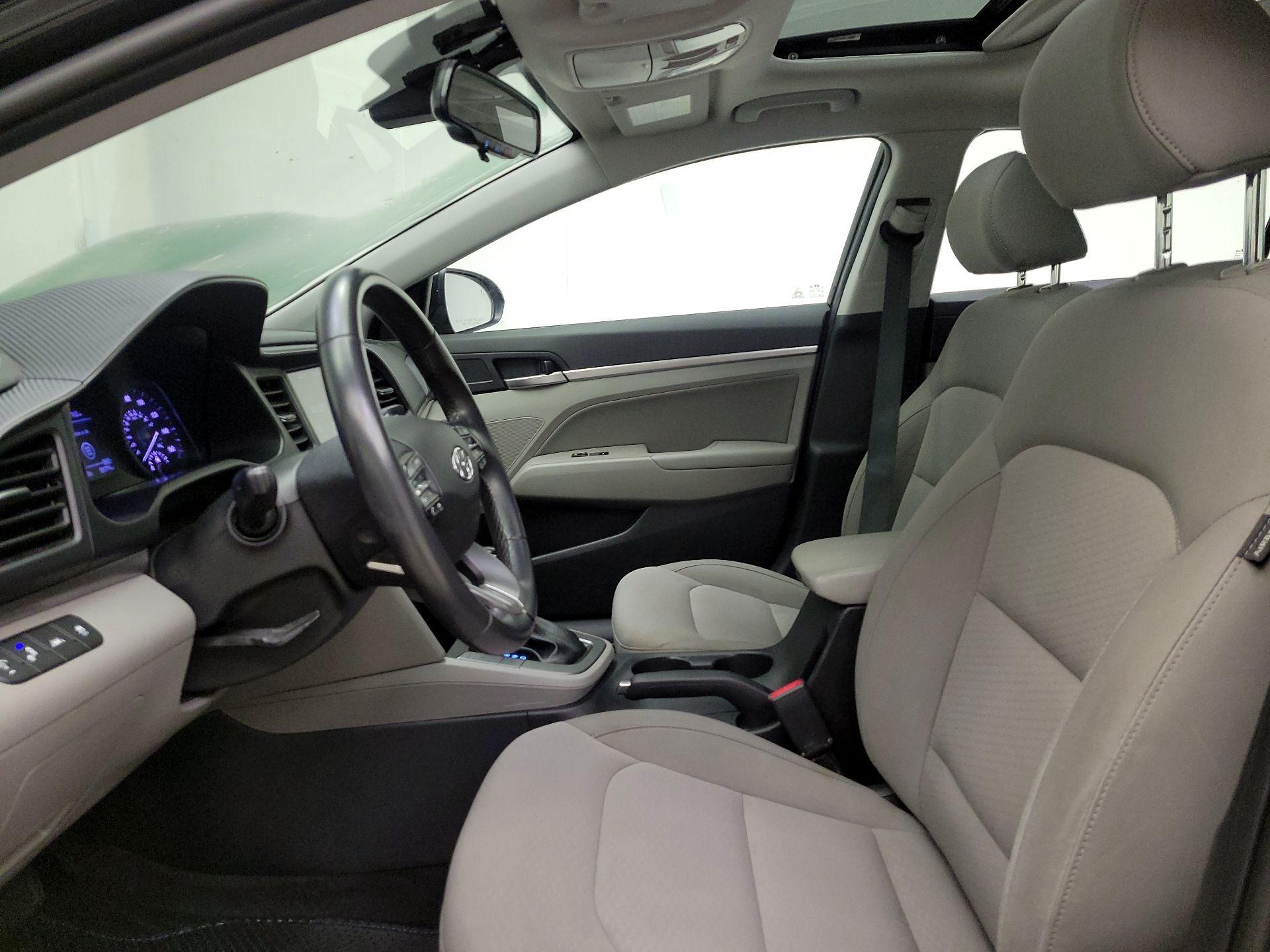 Thumbnail: 2020 Hyundai Elantra - 11