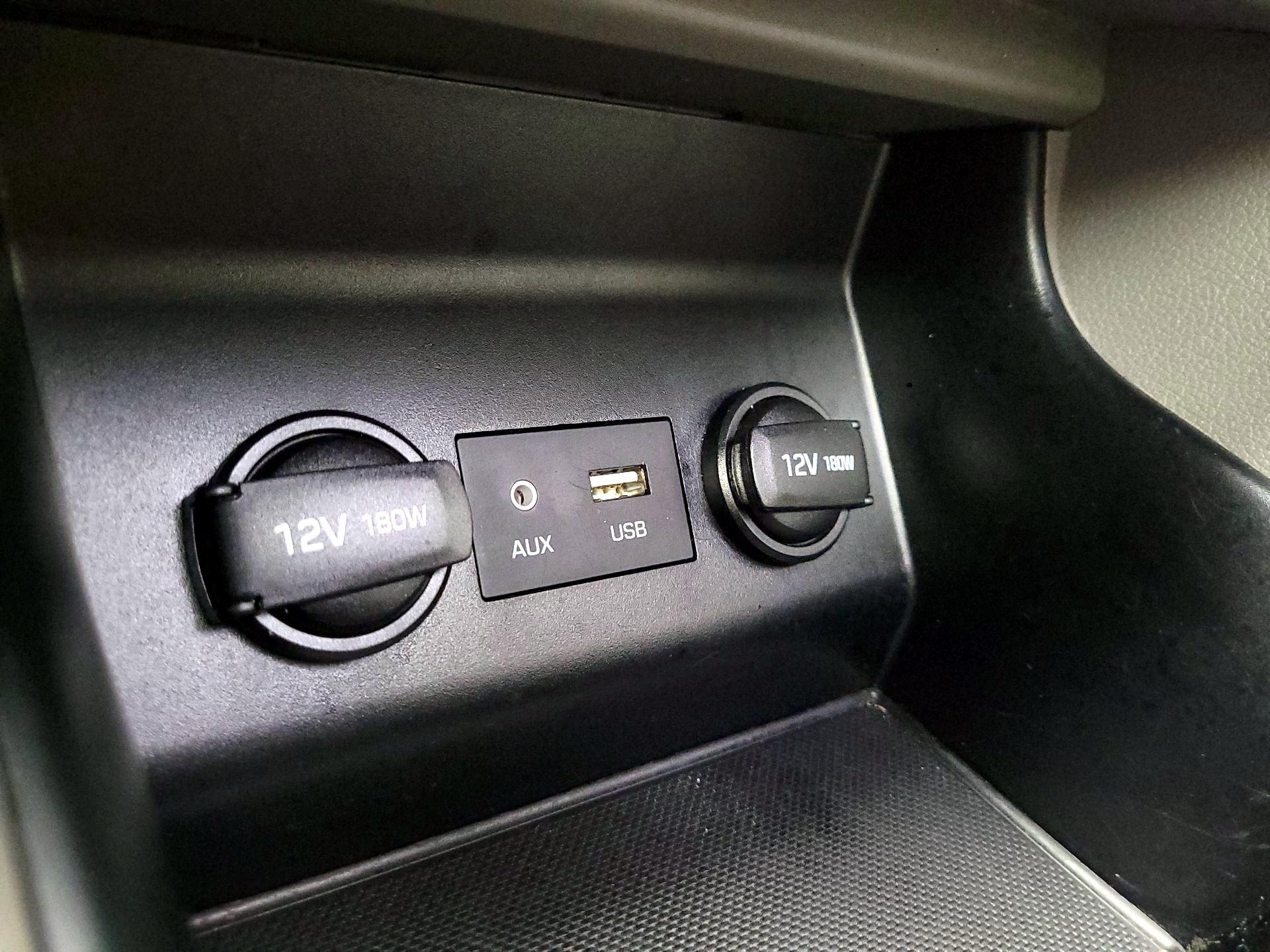 Thumbnail: 2020 Hyundai Elantra - 19