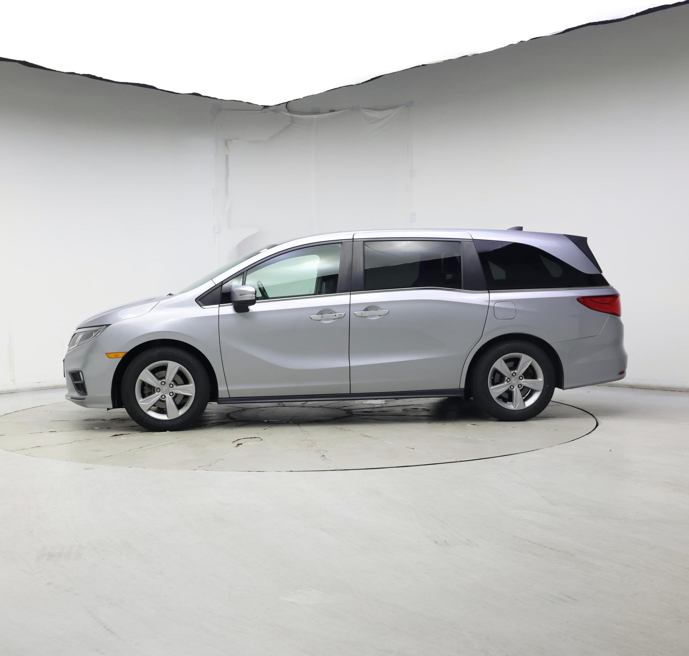 Thumbnail: 2020 Honda Odyssey - 3