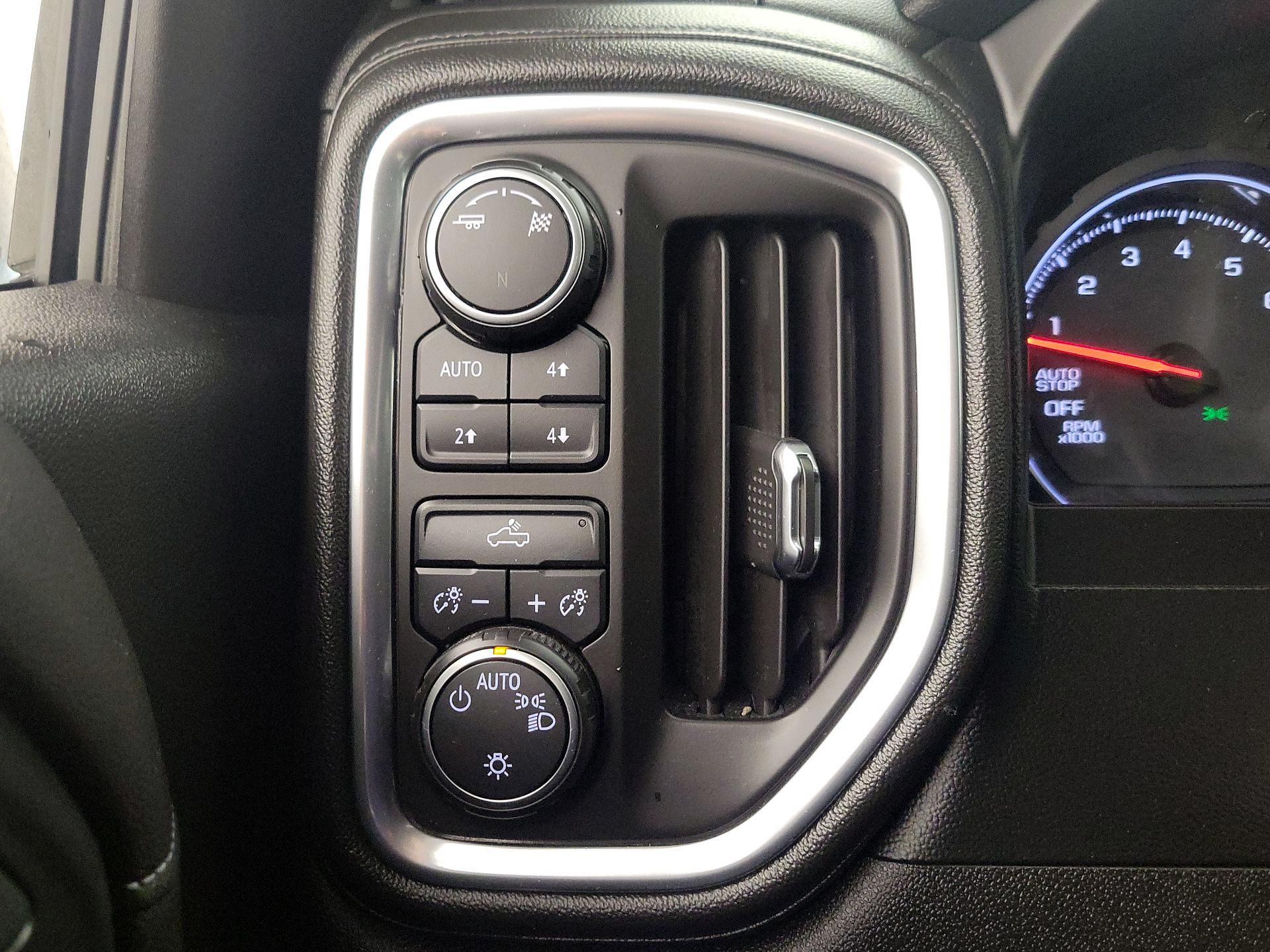 Thumbnail: 2019 Chevrolet Silverado 1500 - 13