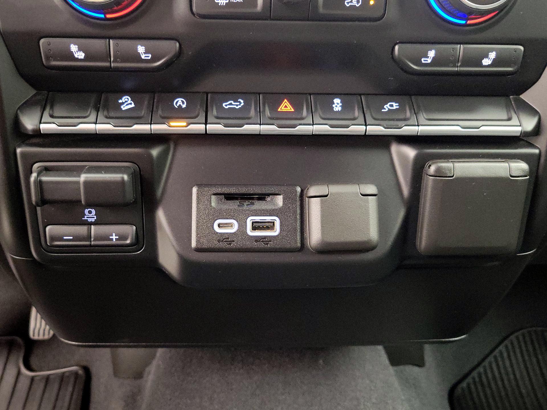 Thumbnail: 2019 Chevrolet Silverado 1500 - 18