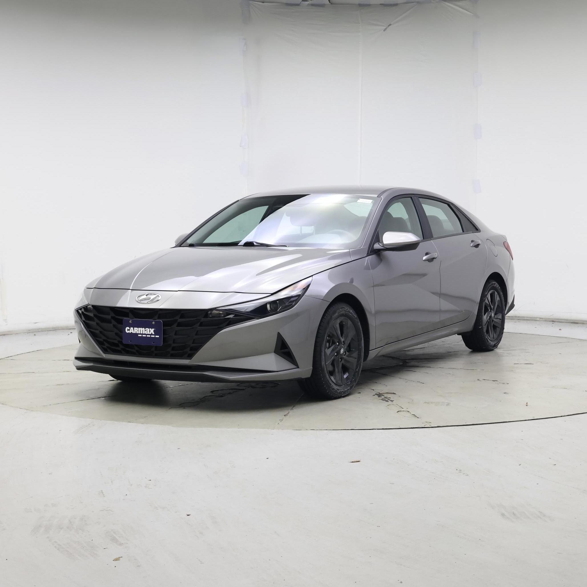 Thumbnail: 2023 Hyundai Elantra - 4