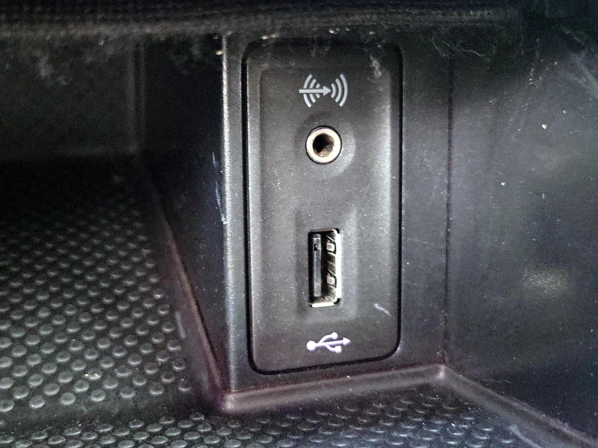 Thumbnail: 2018 Volkswagen Golf - 19