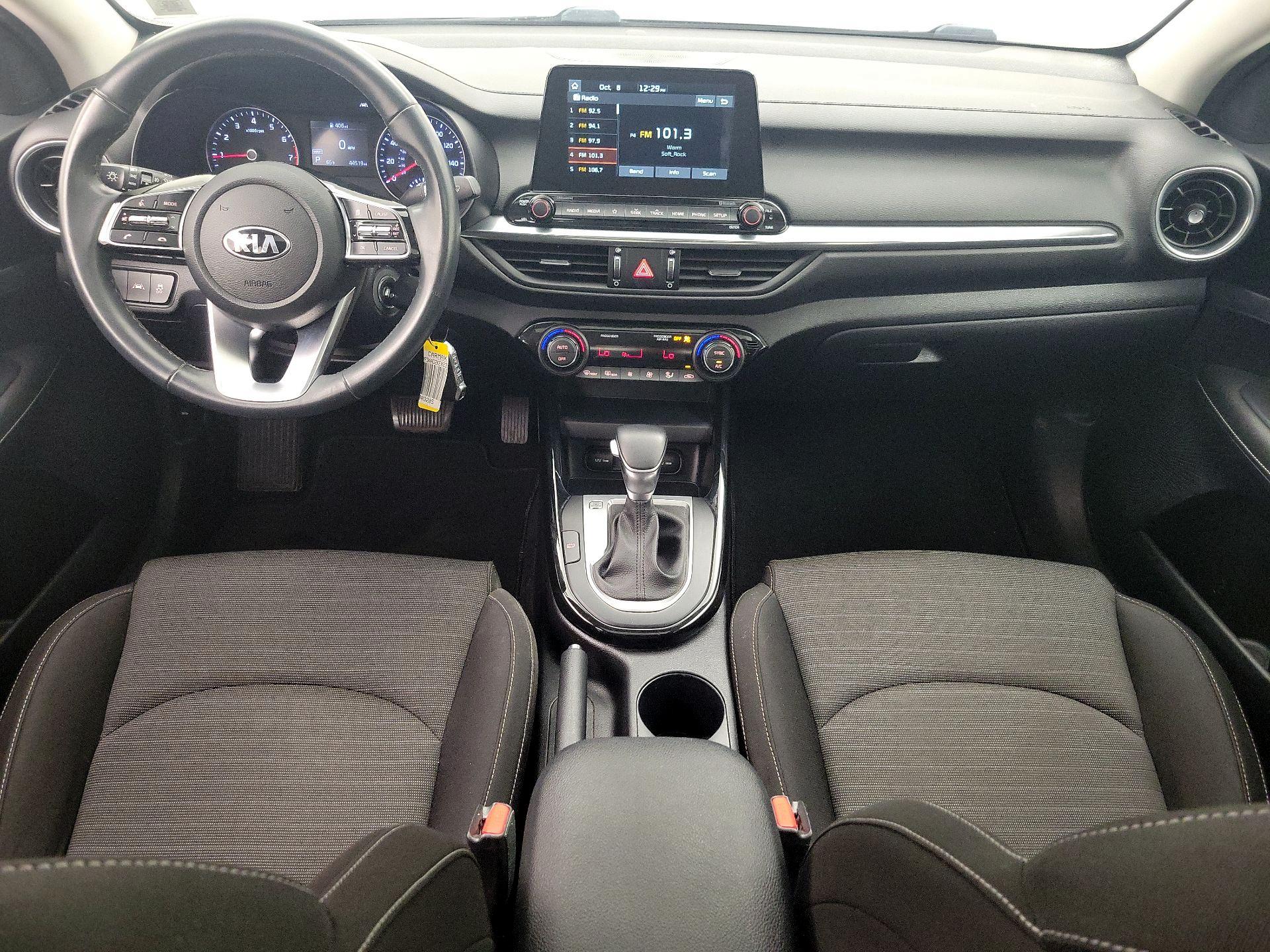 Thumbnail: 2019 Kia Forte - 9