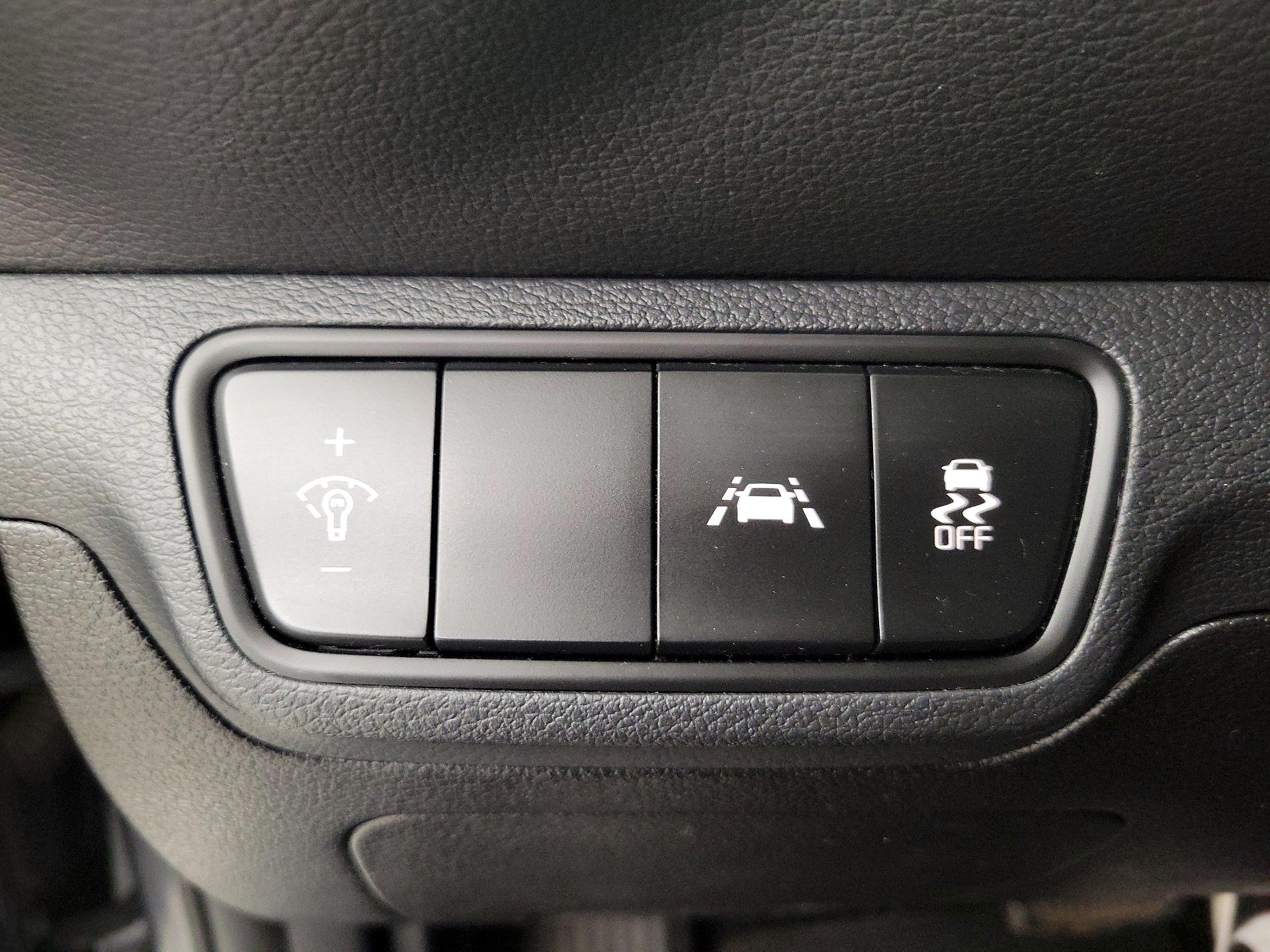 Thumbnail: 2019 Kia Forte - 13