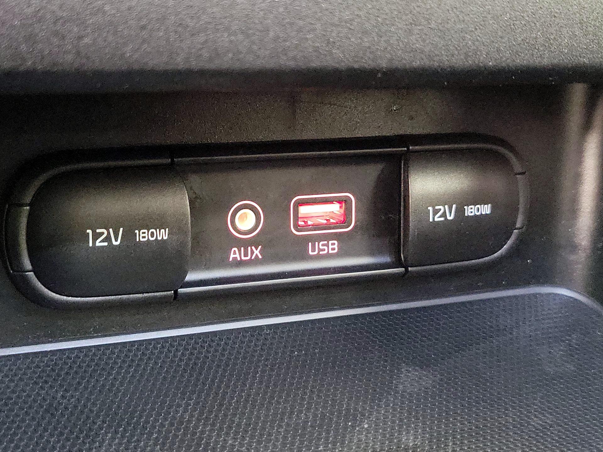 Thumbnail: 2019 Kia Forte - 18