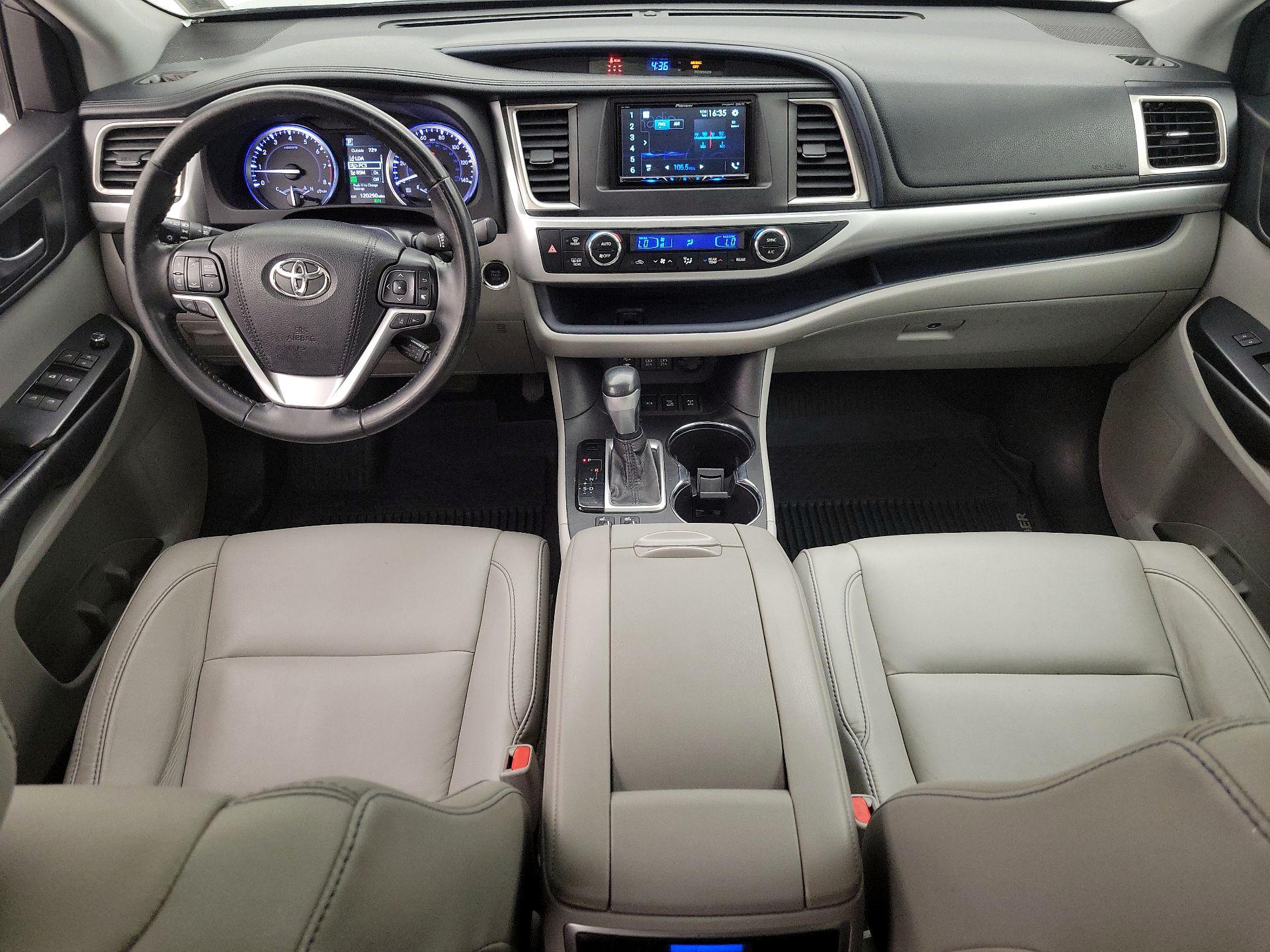 Thumbnail: 2018 Toyota Highlander - 9