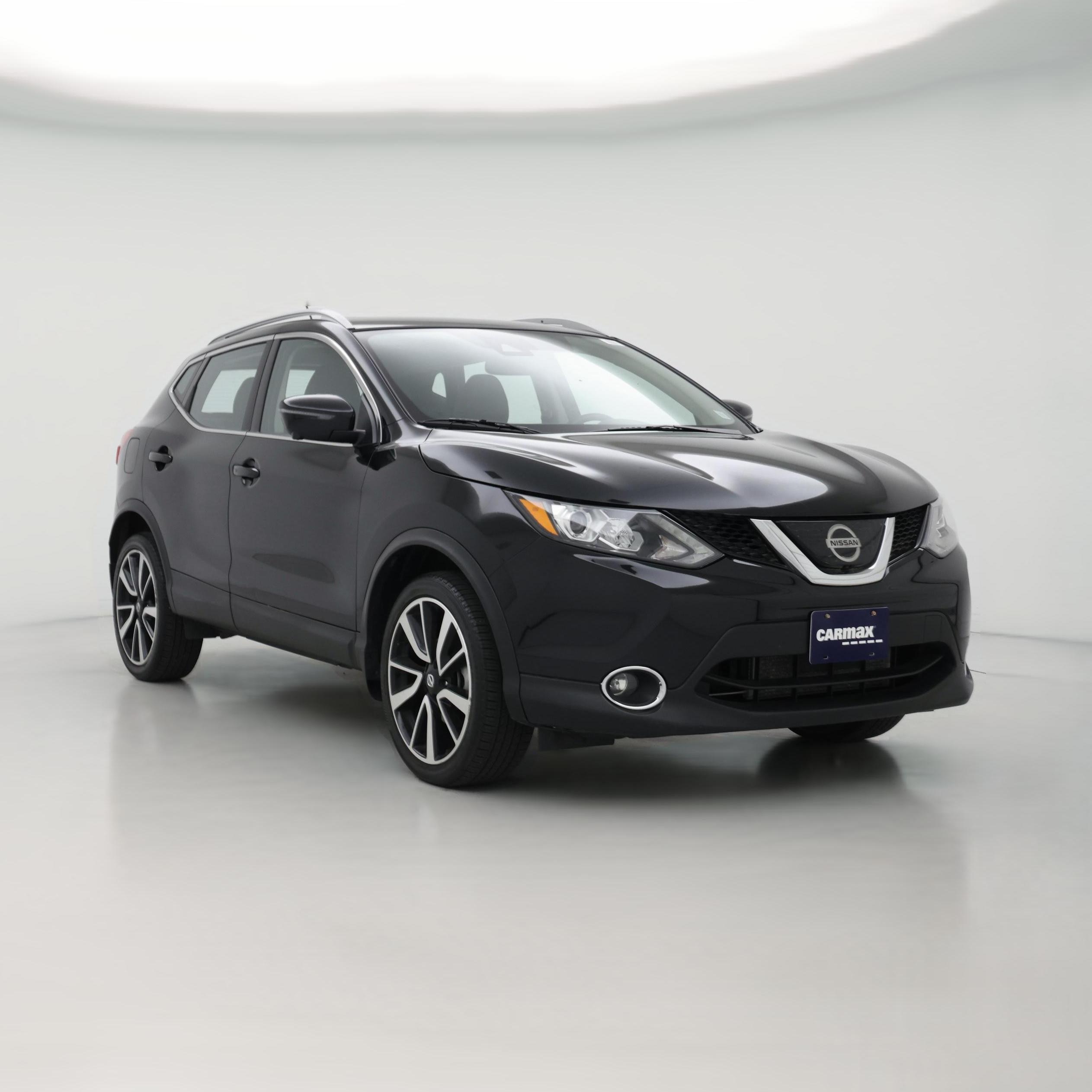 Thumbnail: 2019 Nissan Rogue Sport - 1