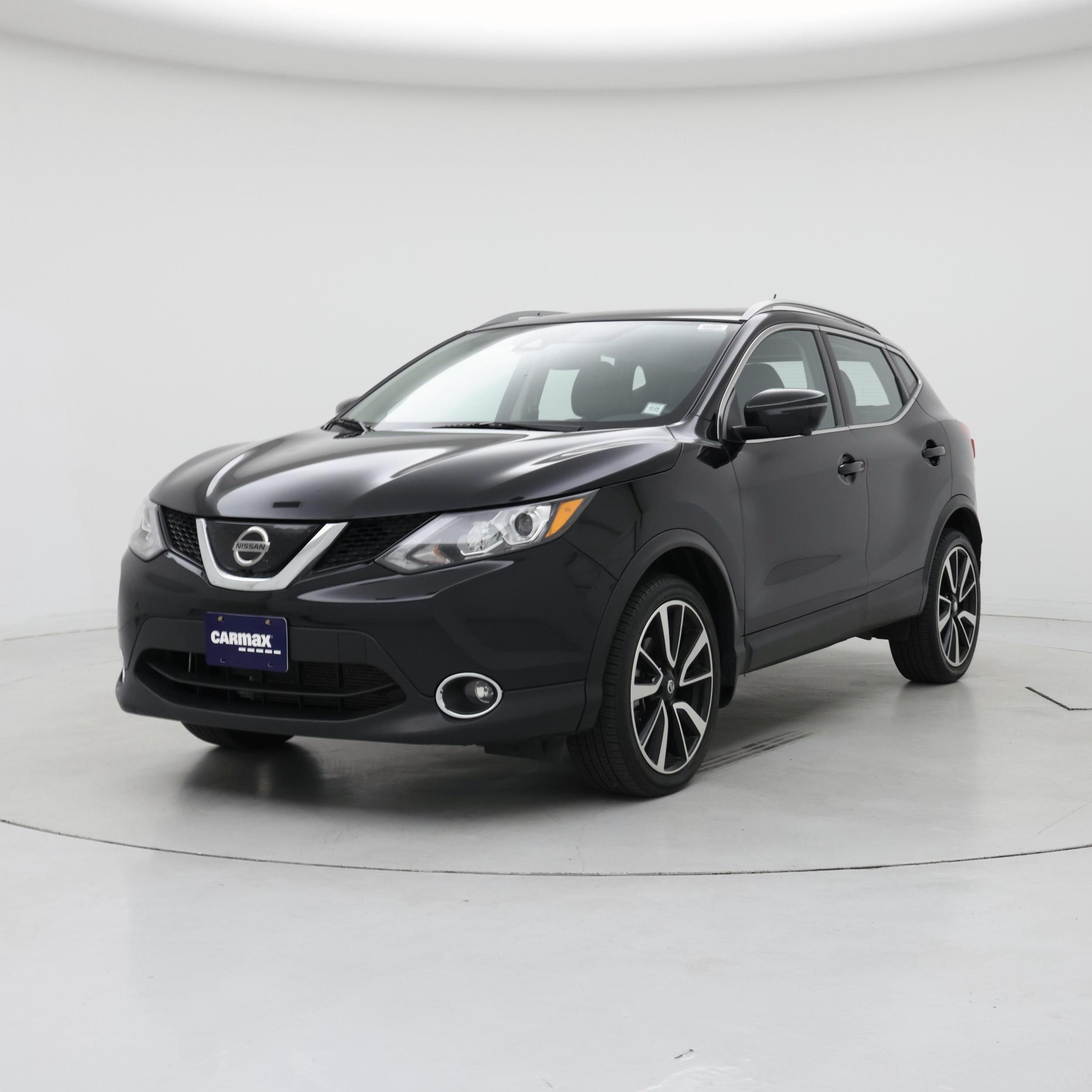 Thumbnail: 2019 Nissan Rogue Sport - 4