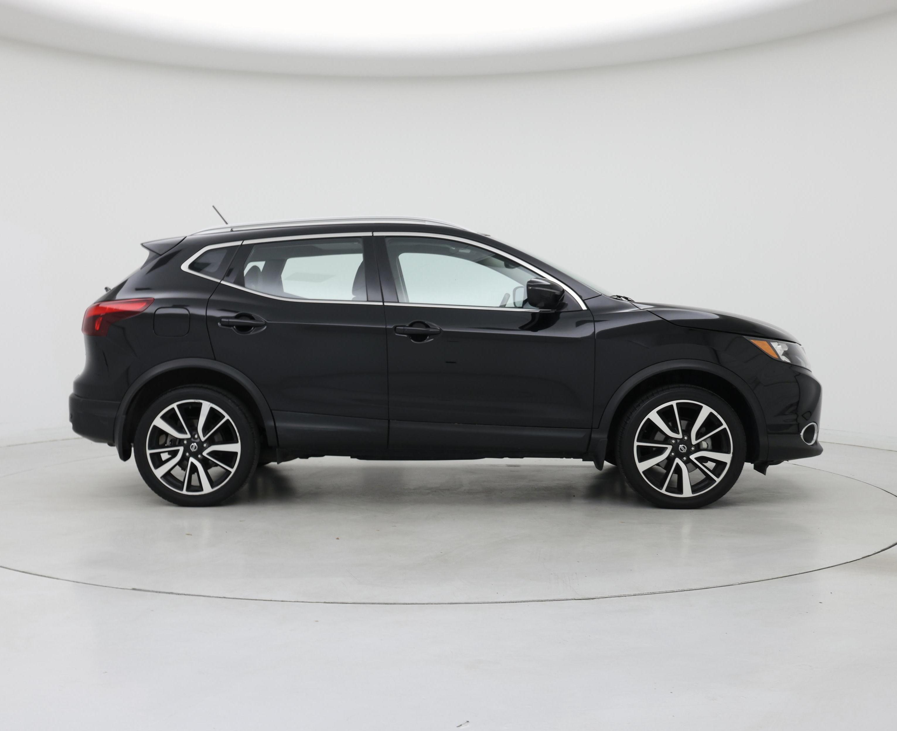 Thumbnail: 2019 Nissan Rogue Sport - 7