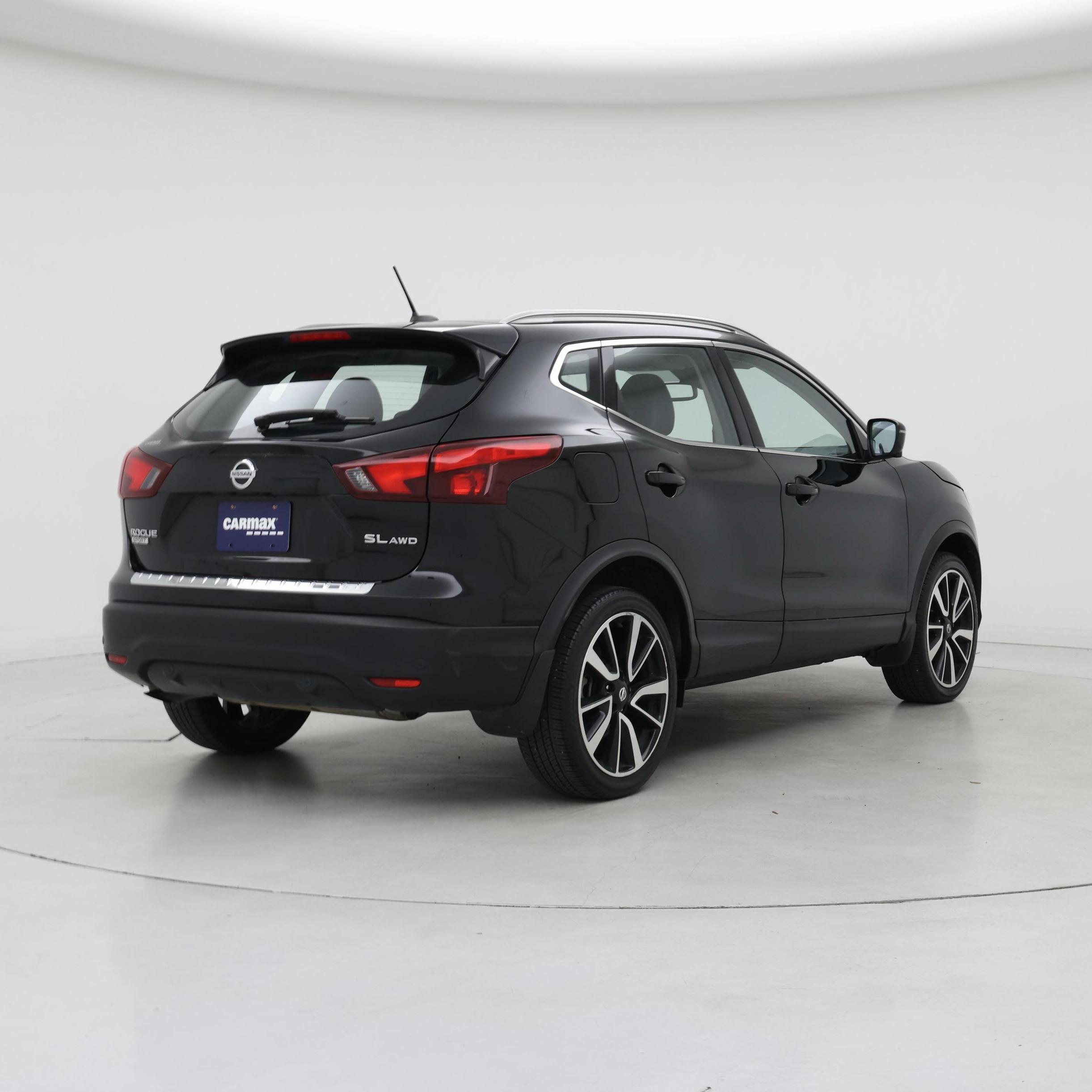 Thumbnail: 2019 Nissan Rogue Sport - 8