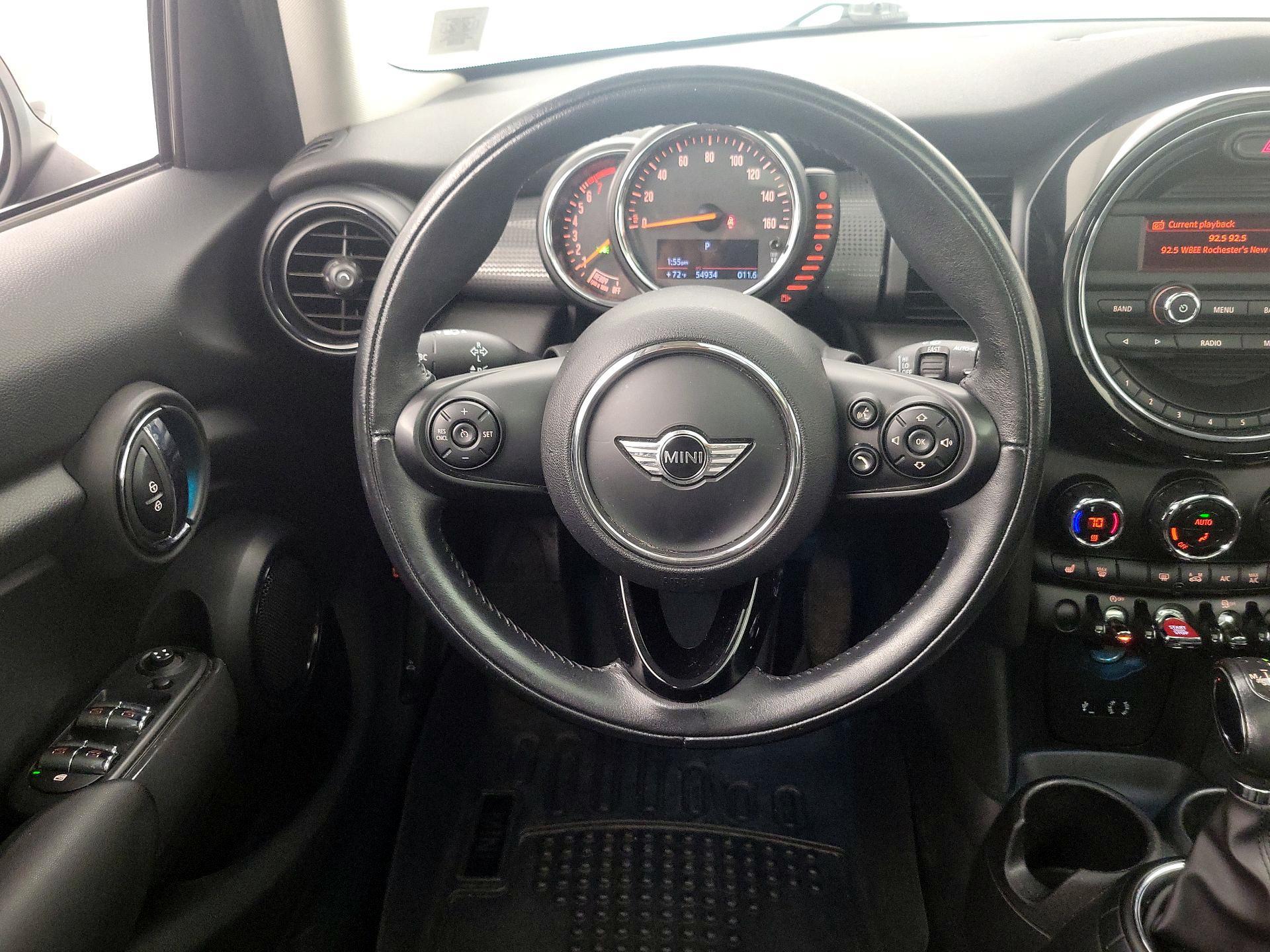 Thumbnail: 2016 MINI Cooper Hardtop - 10