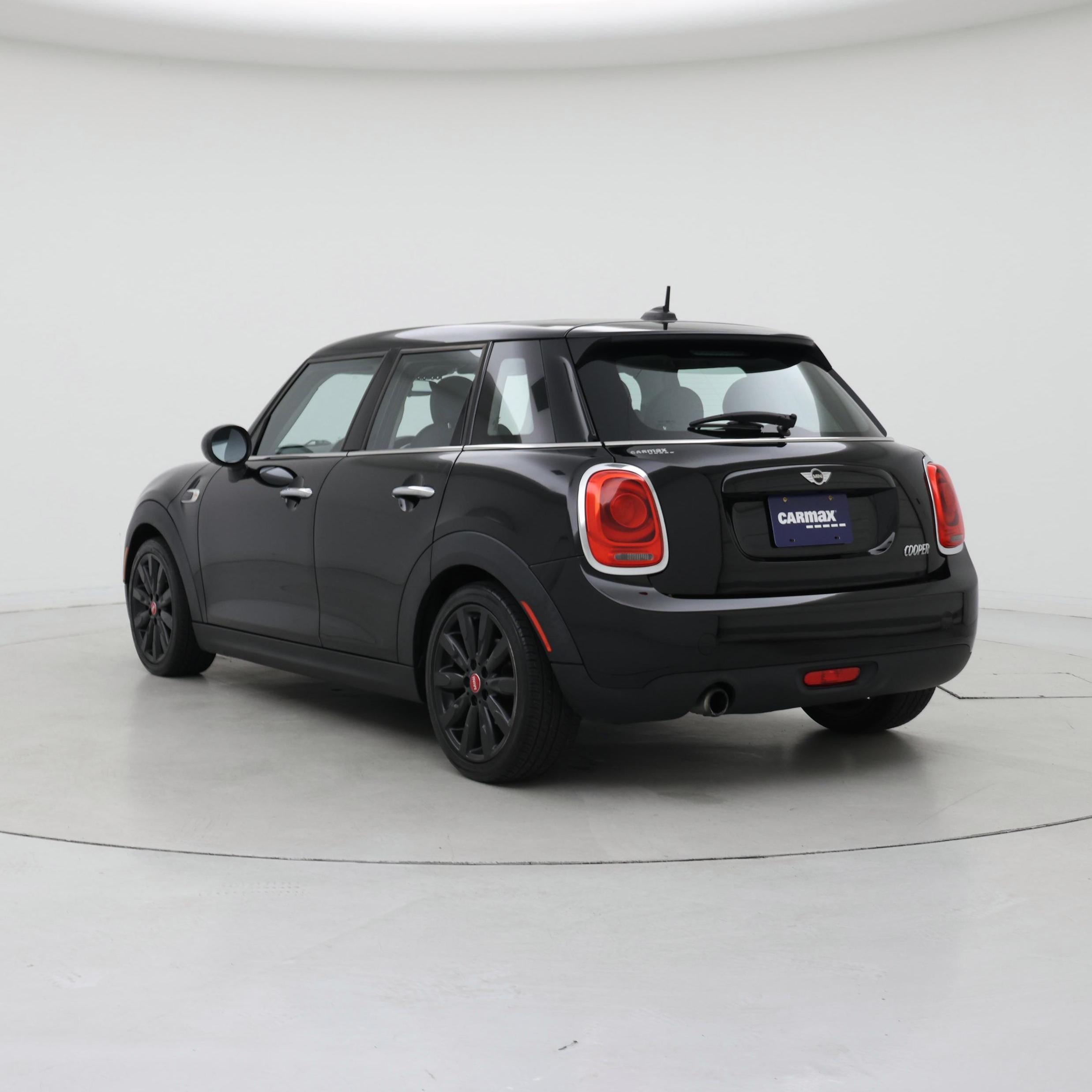 Thumbnail: 2016 MINI Cooper Hardtop - 2