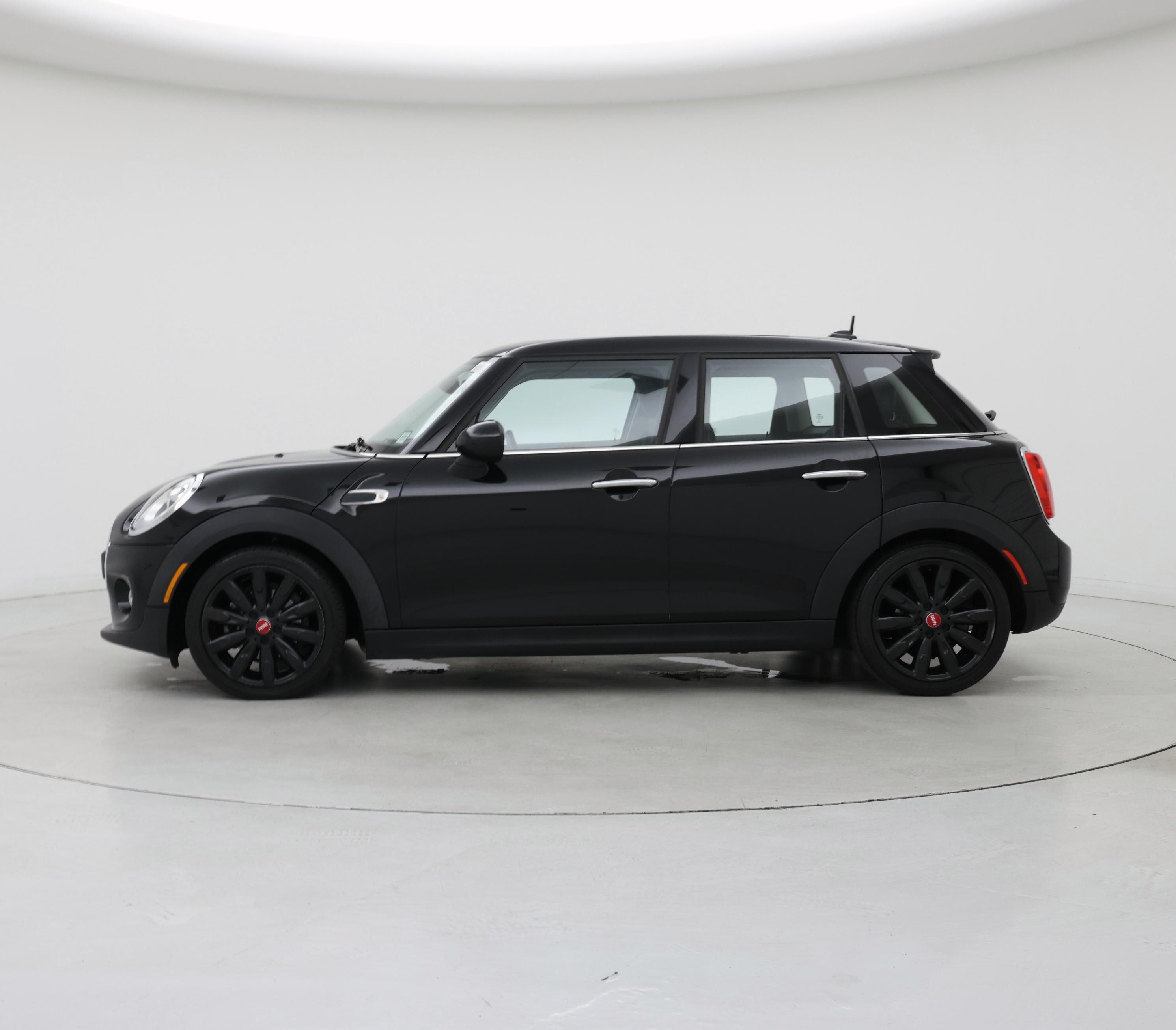 Thumbnail: 2016 MINI Cooper Hardtop - 3