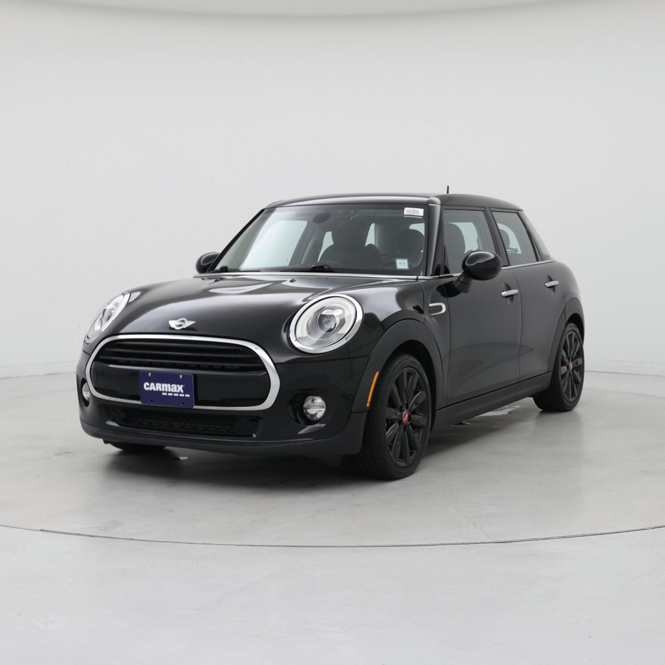 Thumbnail: 2016 MINI Cooper Hardtop - 4