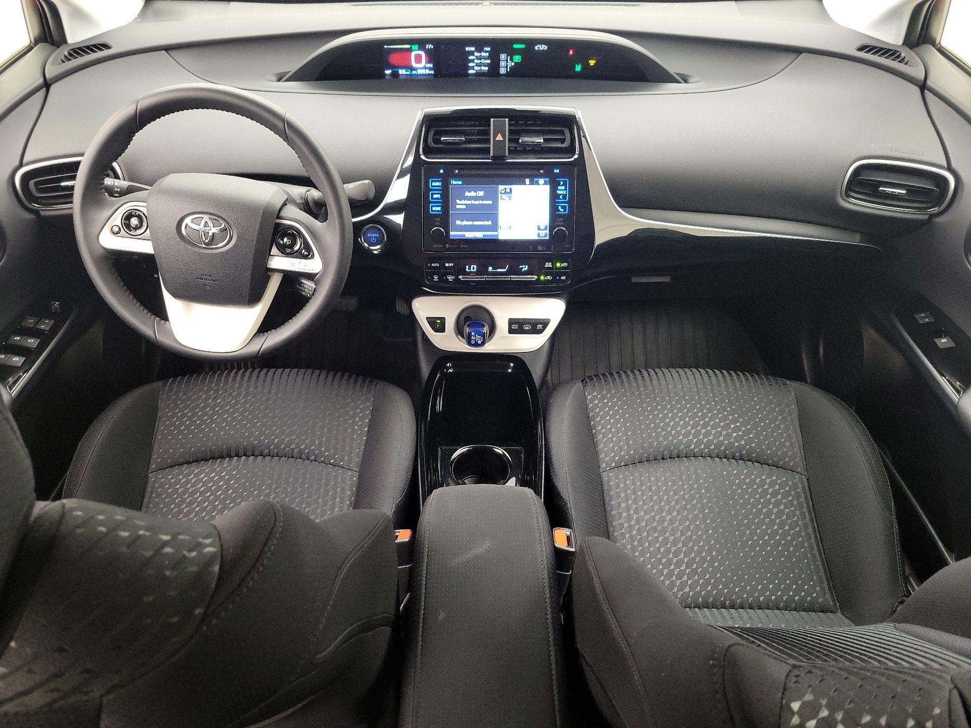 Thumbnail: 2018 Toyota Prius Prime - 9
