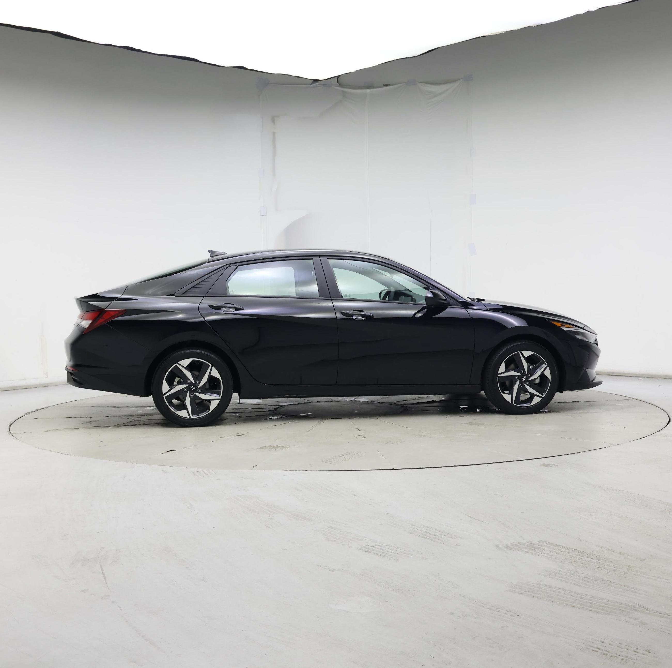Thumbnail: 2023 Hyundai Elantra - 7