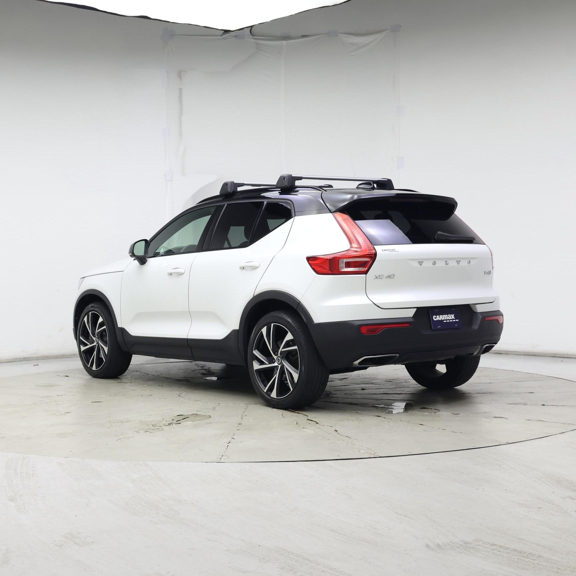 Thumbnail: 2020 Volvo XC40 - 2