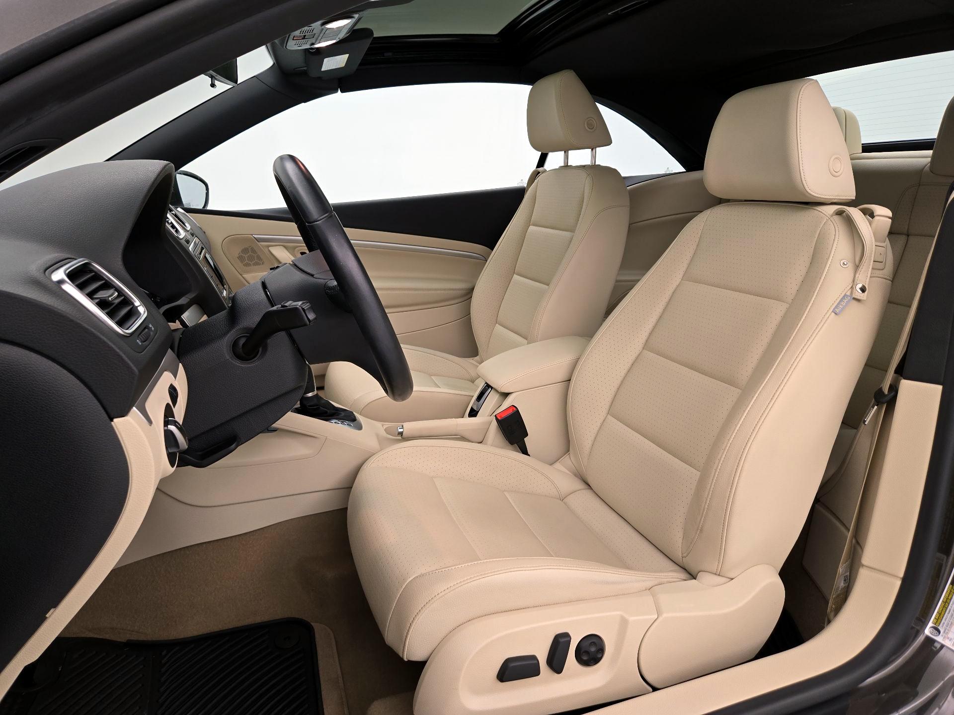 Thumbnail: 2016 Volkswagen Eos - 11