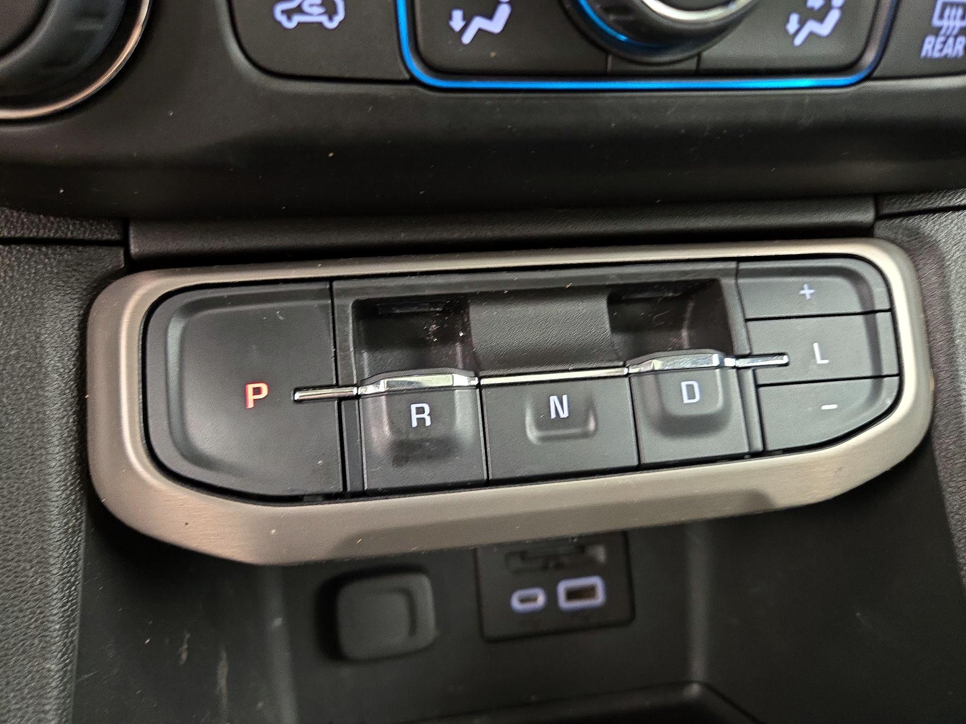 Thumbnail: 2022 GMC Acadia - 18
