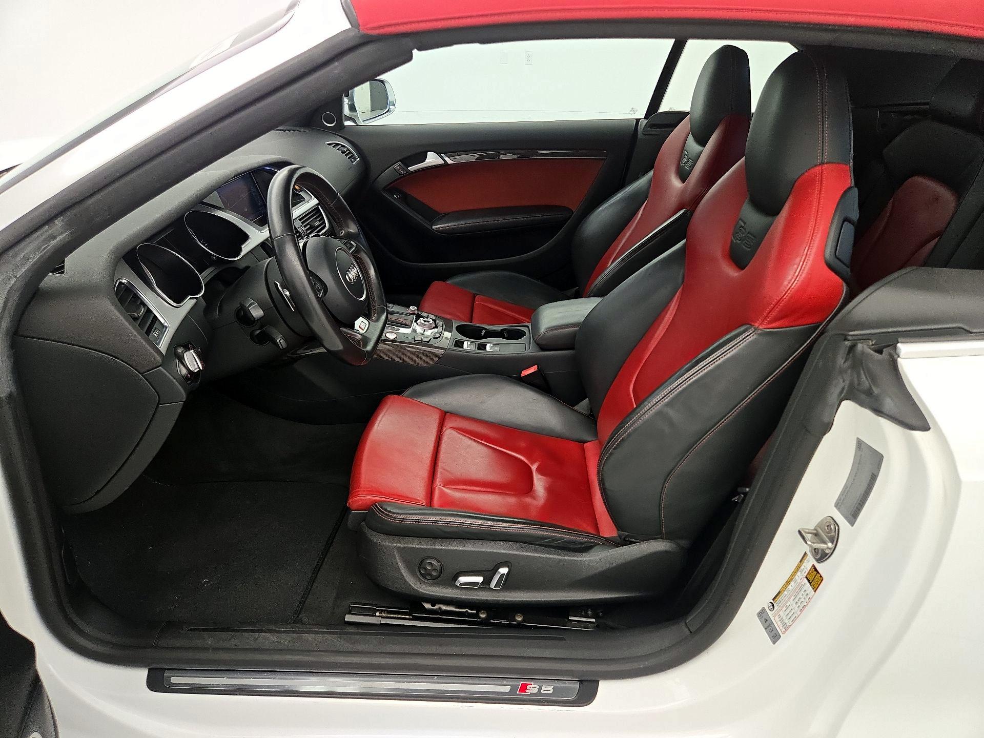 Thumbnail: 2016 Audi S5 - 11