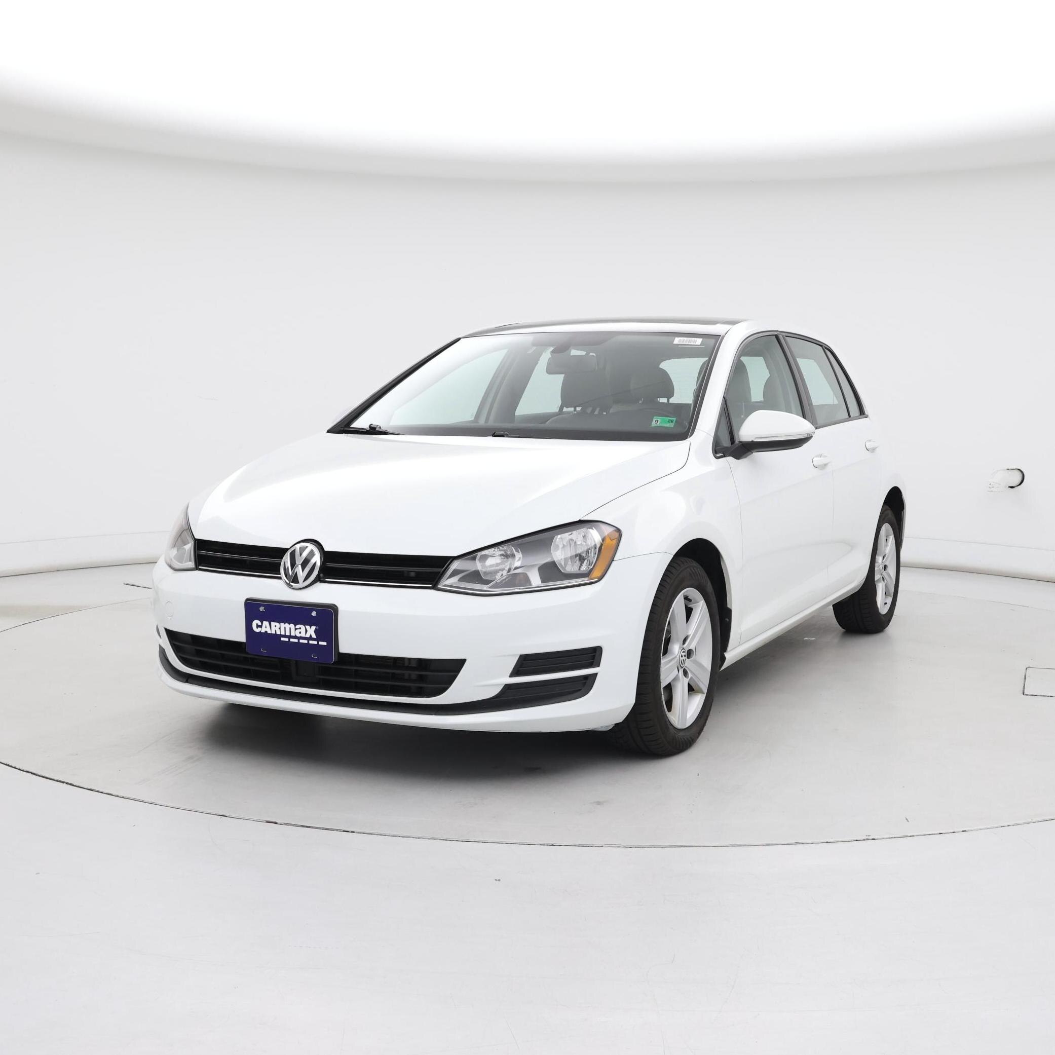 Thumbnail: 2017 Volkswagen Golf - 4