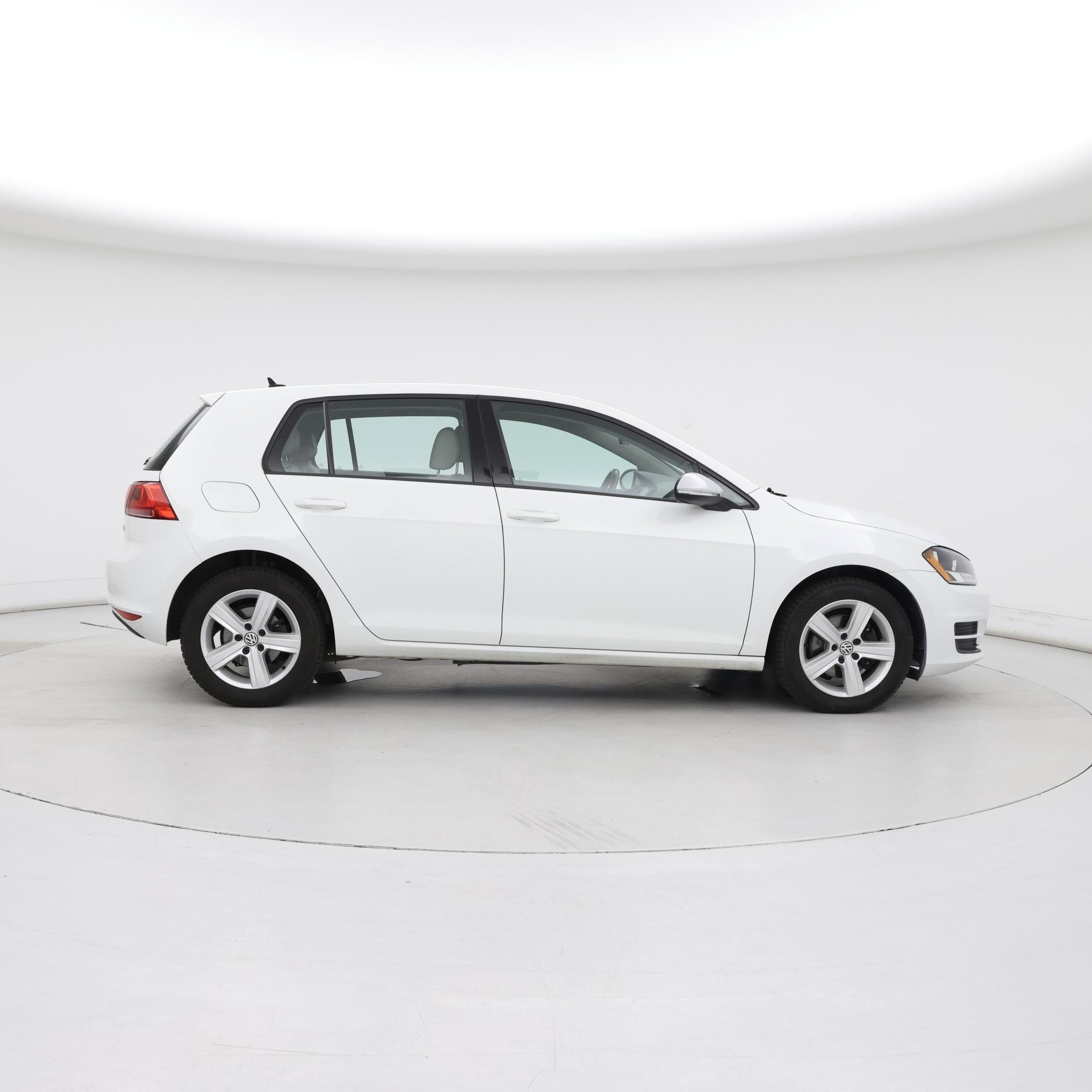 Thumbnail: 2017 Volkswagen Golf - 7
