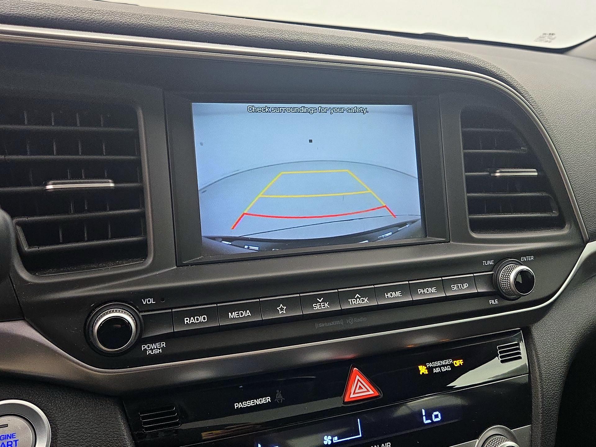 Thumbnail: 2019 Hyundai Elantra - 14