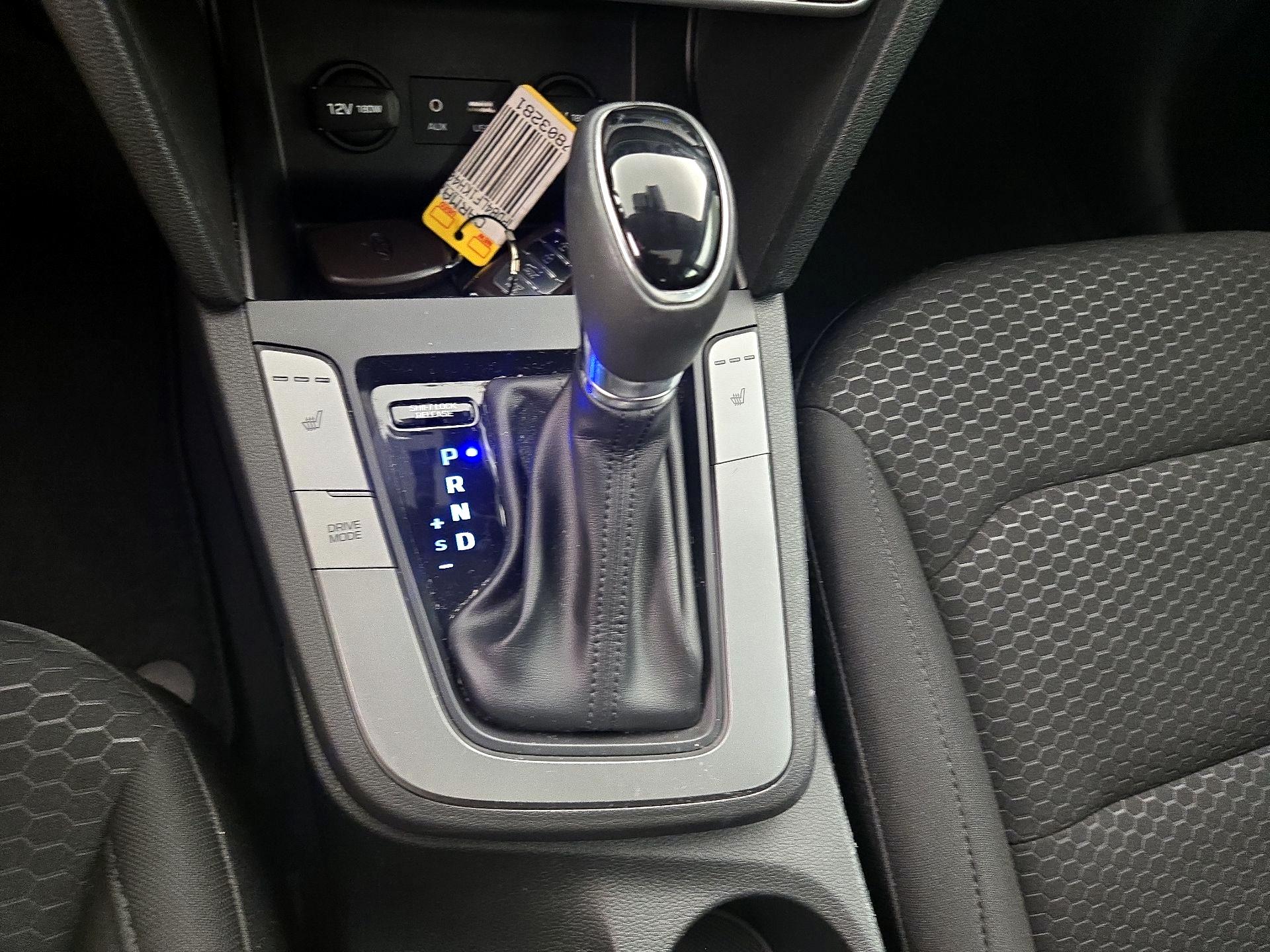 Thumbnail: 2019 Hyundai Elantra - 17