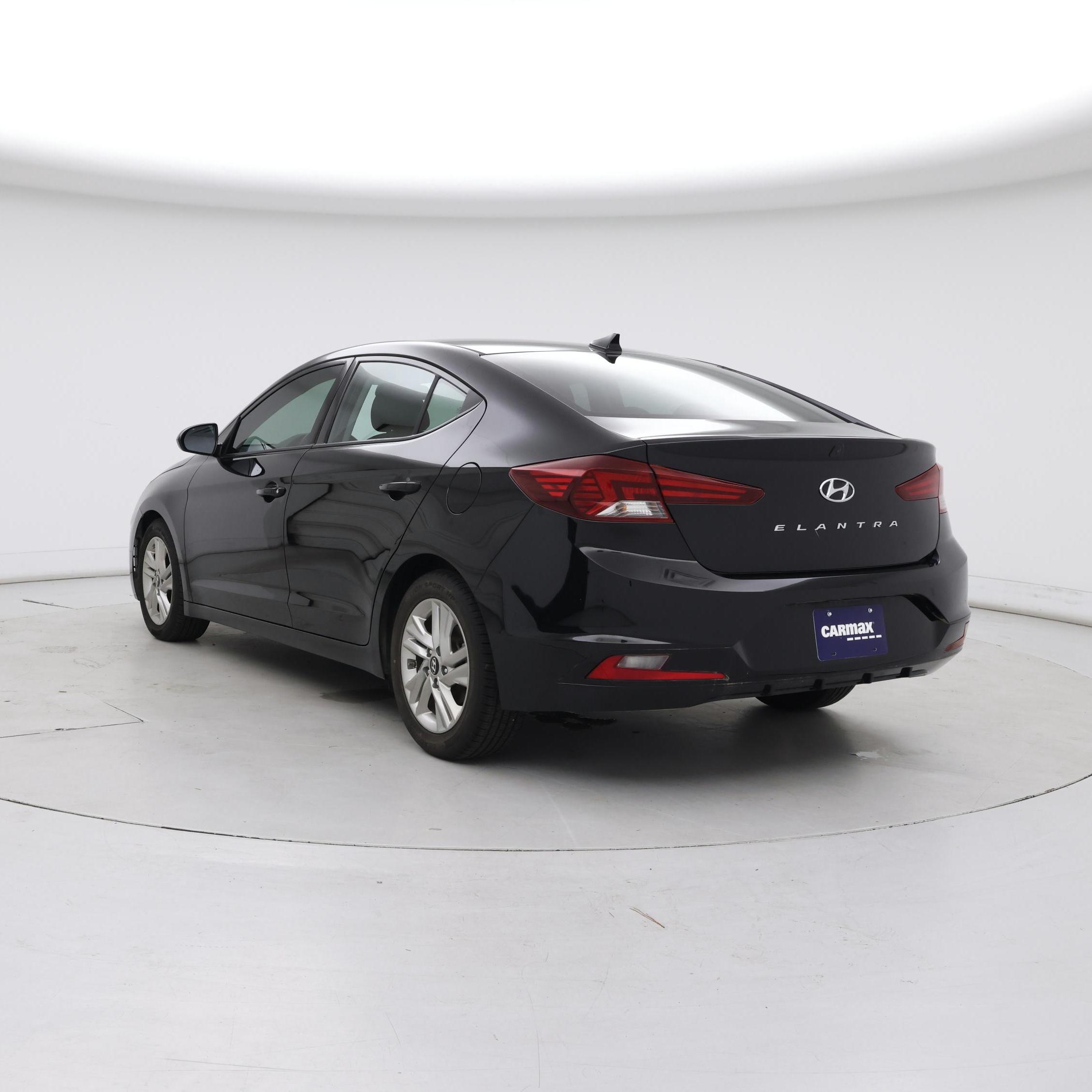 Thumbnail: 2019 Hyundai Elantra - 2