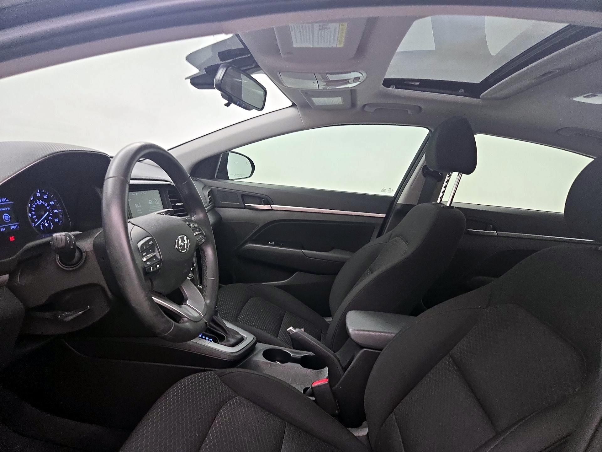 Thumbnail: 2019 Hyundai Elantra - 19