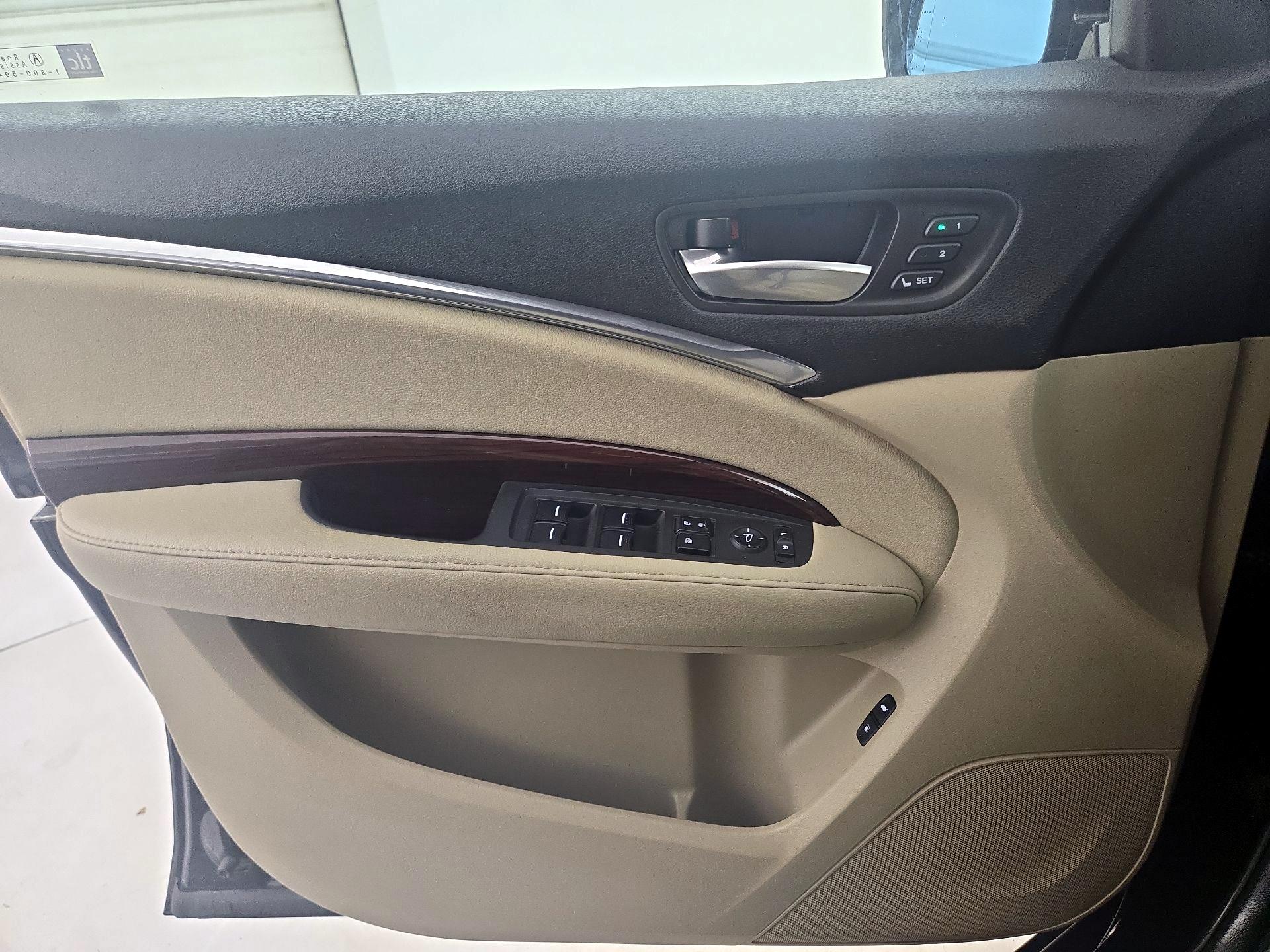 Thumbnail: 2016 Acura MDX - 12