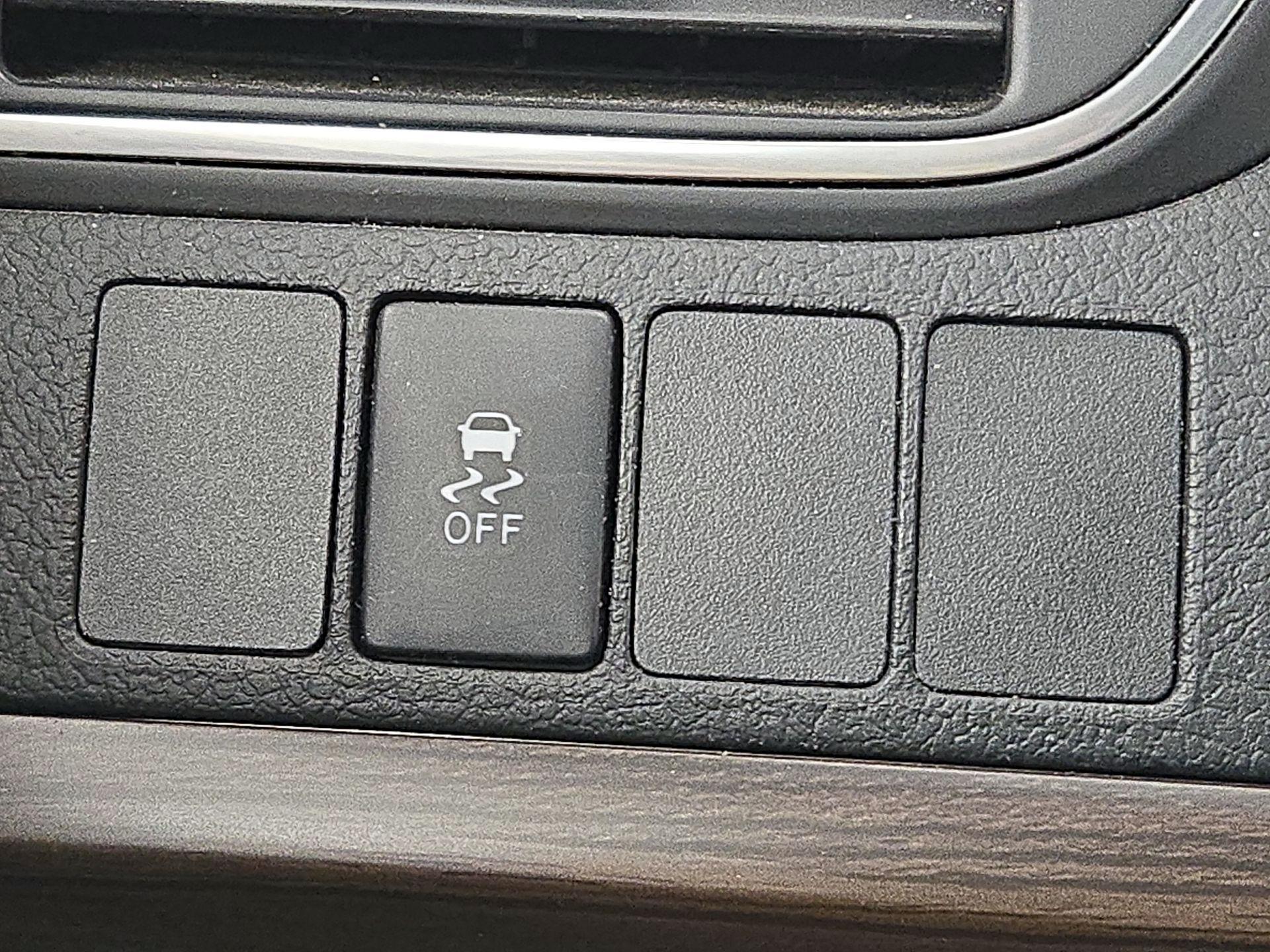 Thumbnail: 2017 Toyota Camry - 13