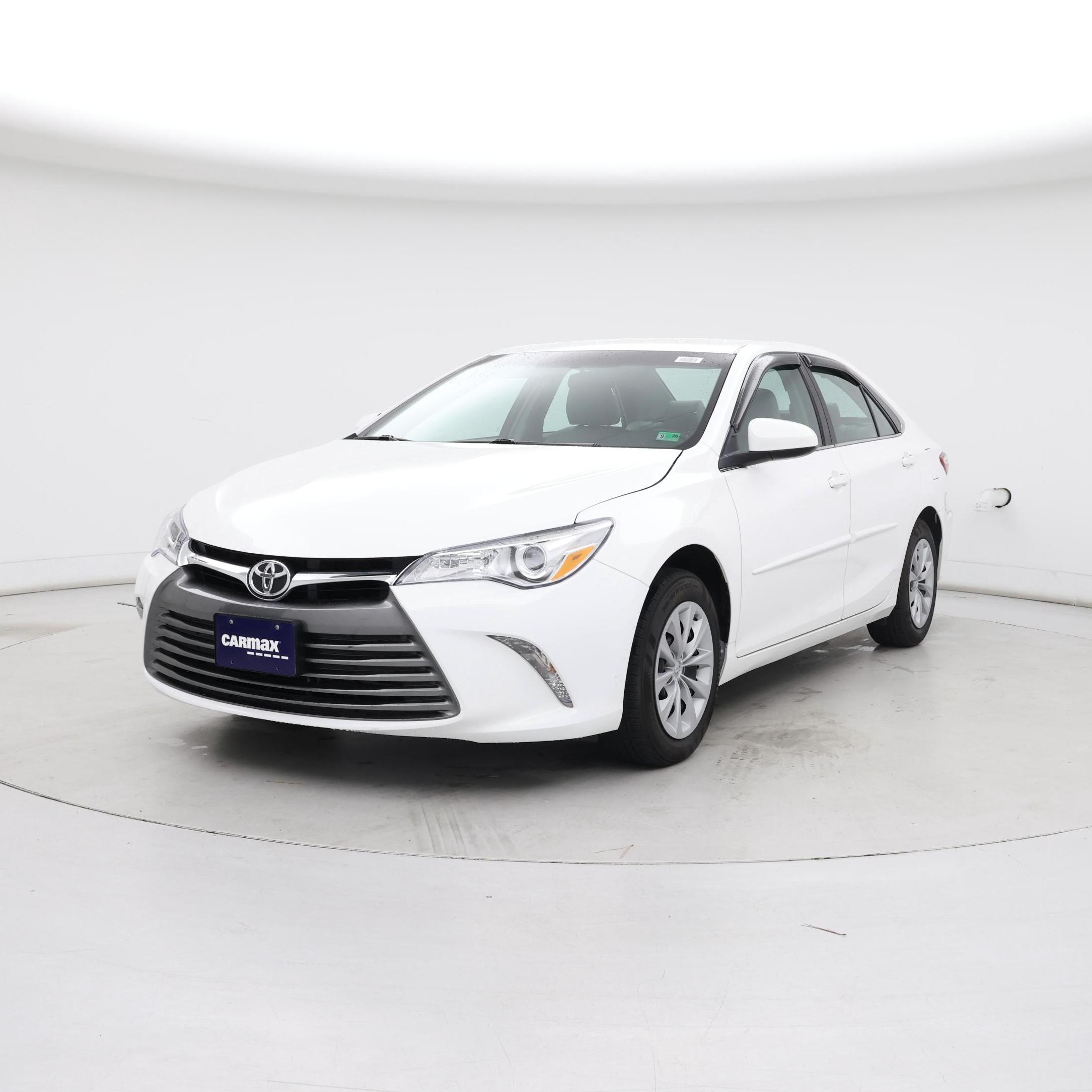Thumbnail: 2017 Toyota Camry - 4