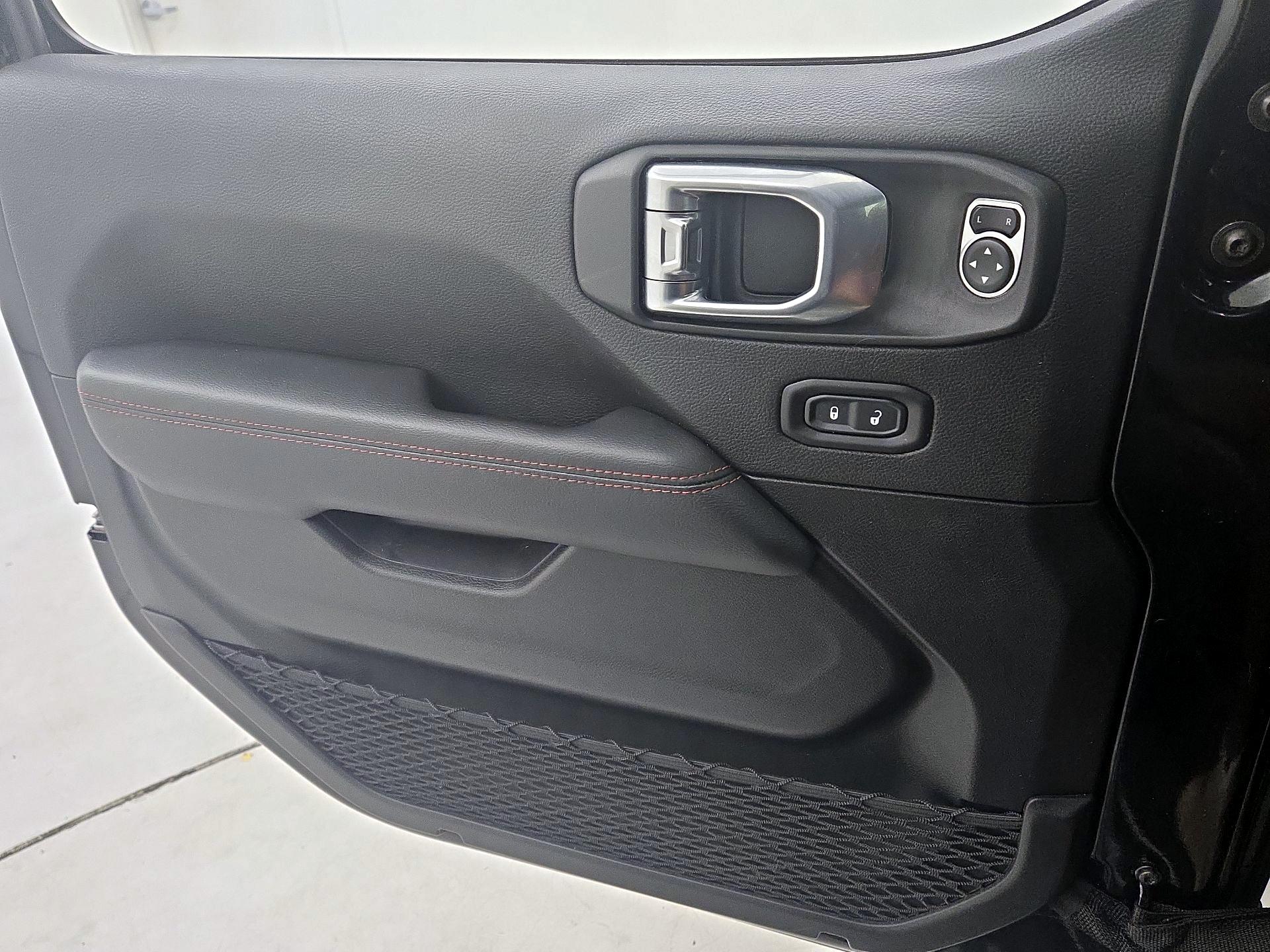 Thumbnail: 2021 Jeep Wrangler - 12