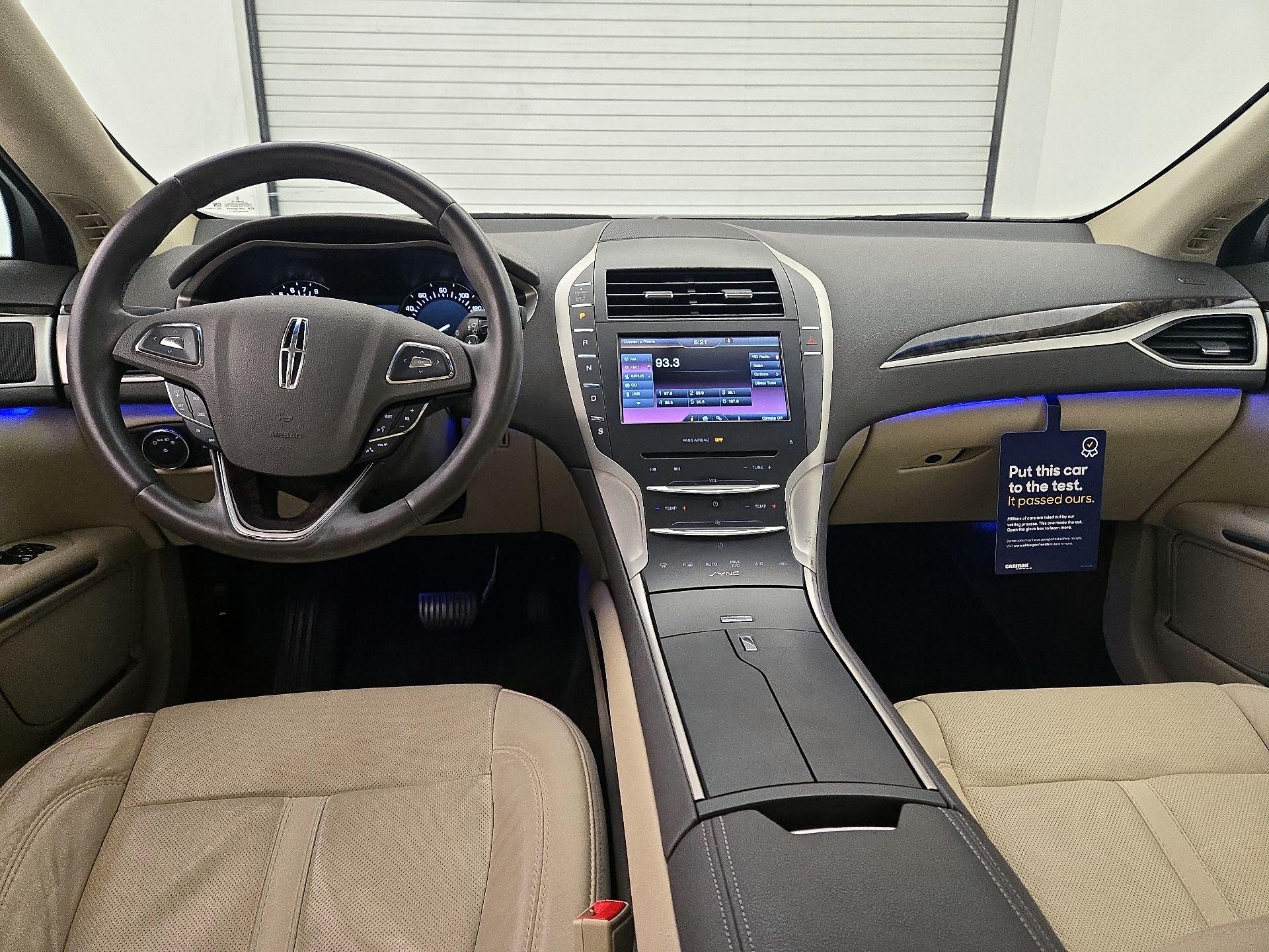Thumbnail: 2015 Lincoln MKZ - 9