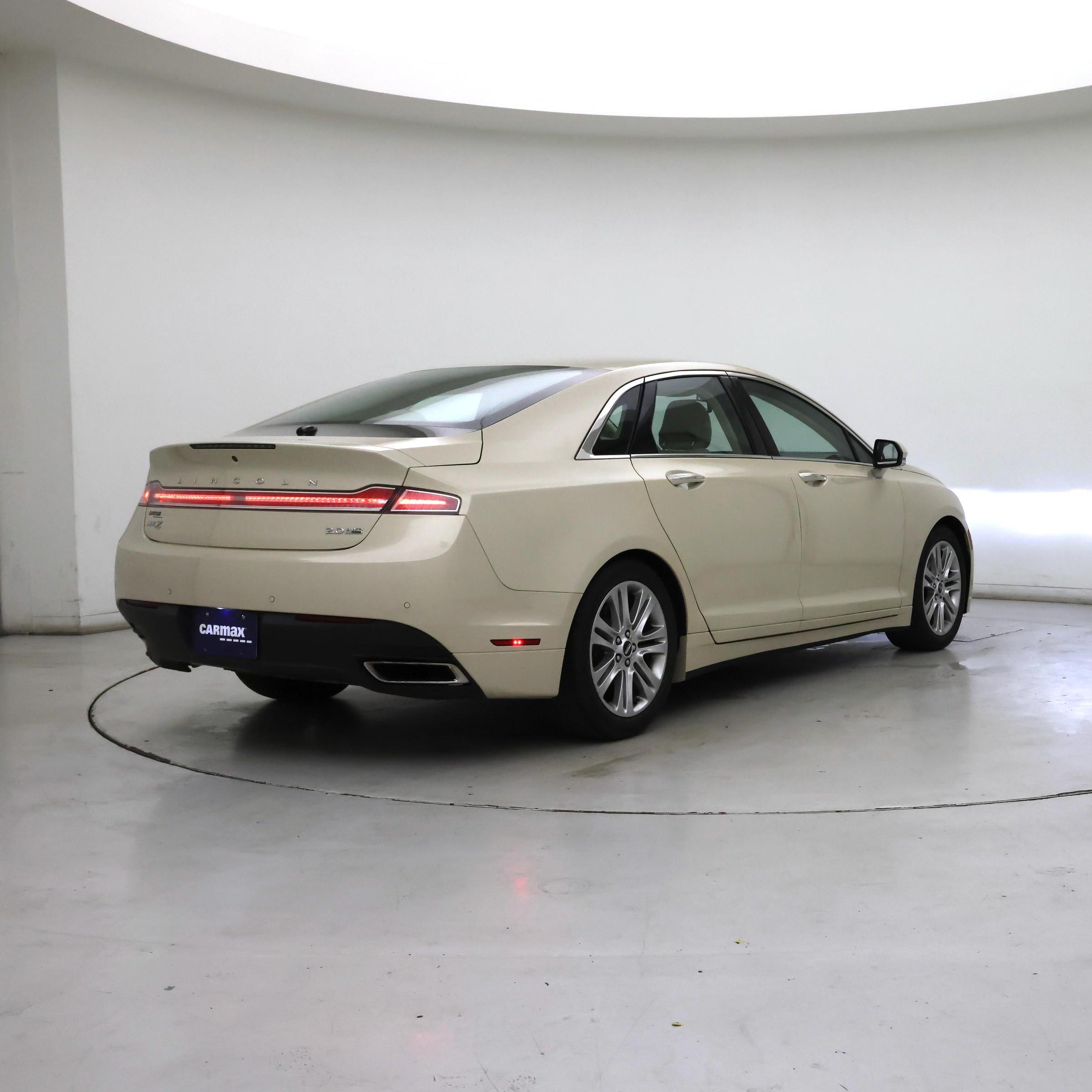 Thumbnail: 2015 Lincoln MKZ - 8