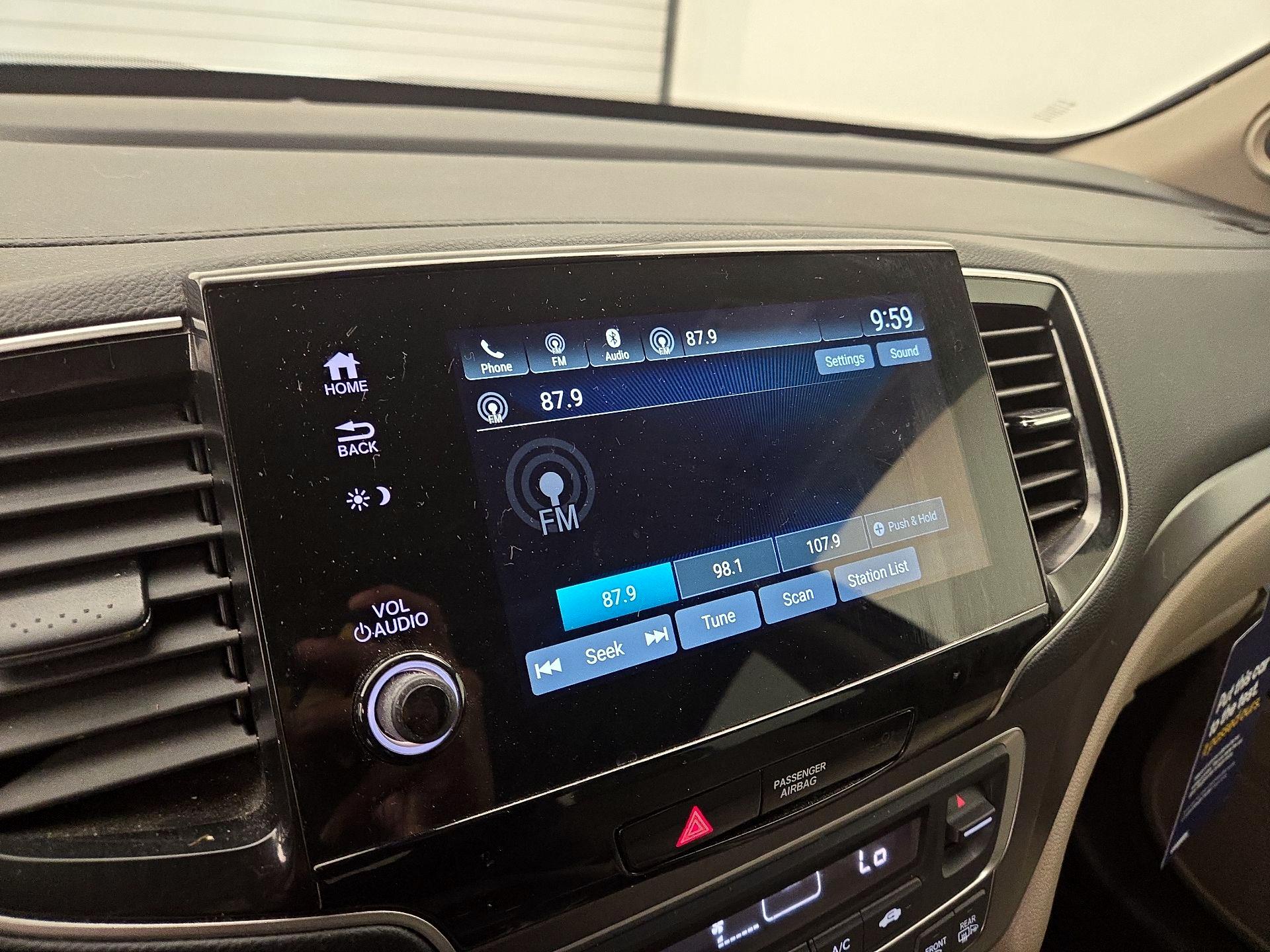 Thumbnail: 2020 Honda Pilot - 15
