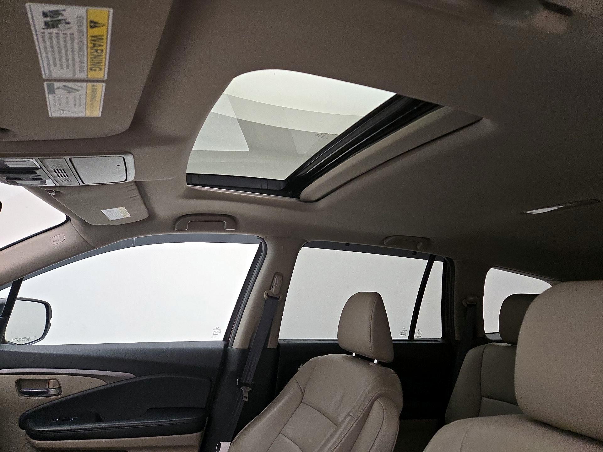 Thumbnail: 2020 Honda Pilot - 19