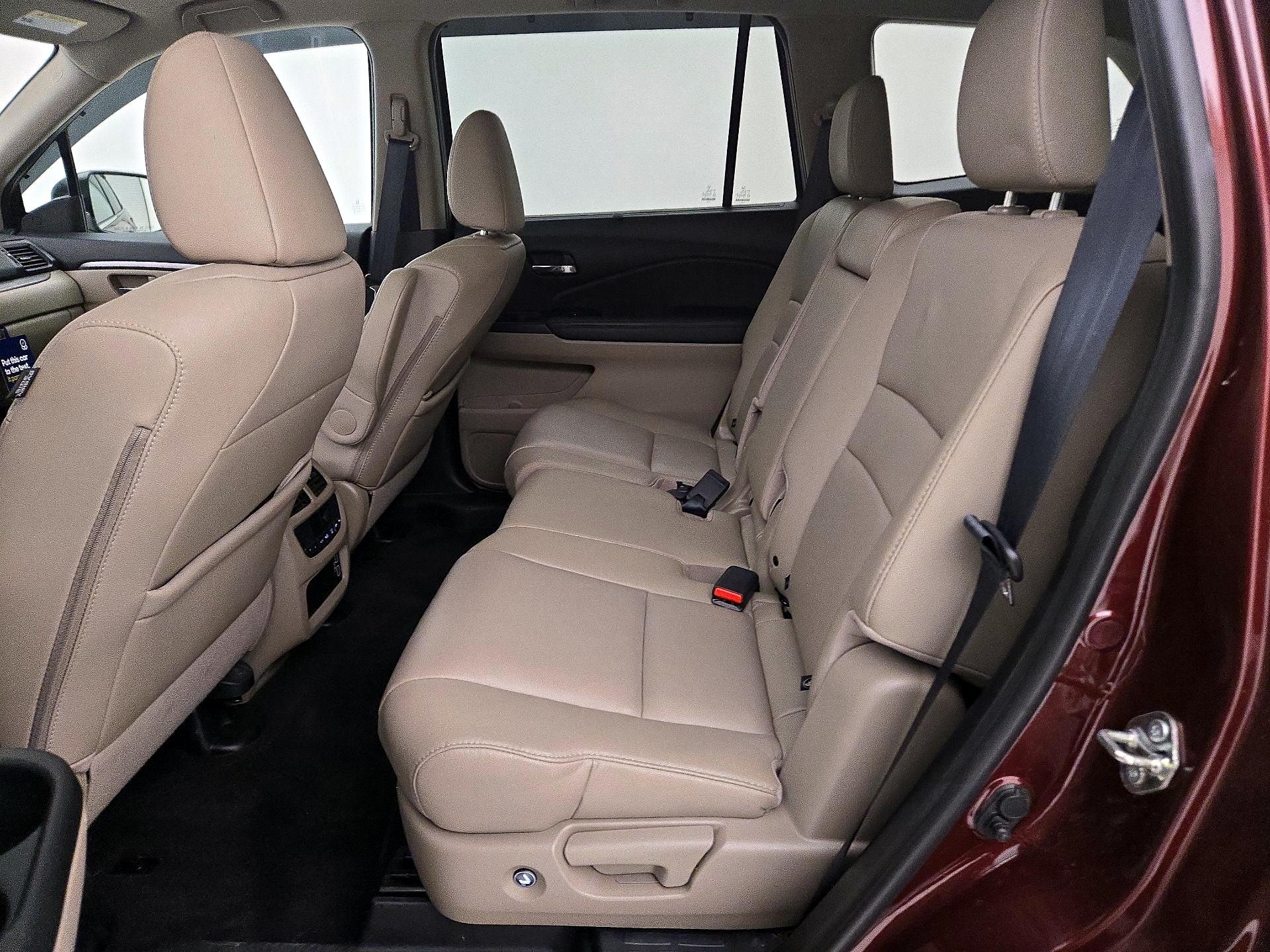 Thumbnail: 2020 Honda Pilot - 20
