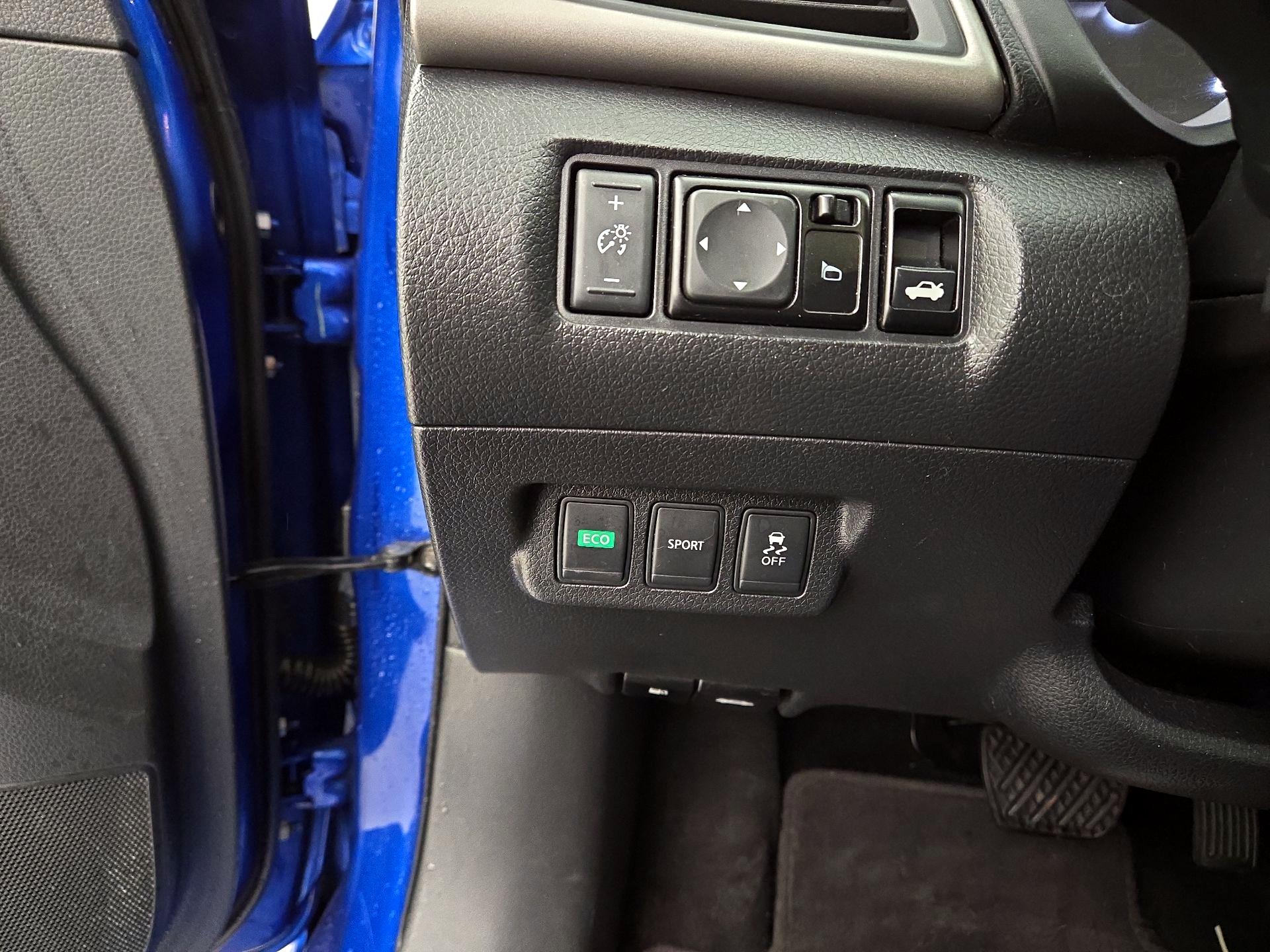 Thumbnail: 2014 Nissan Sentra - 13