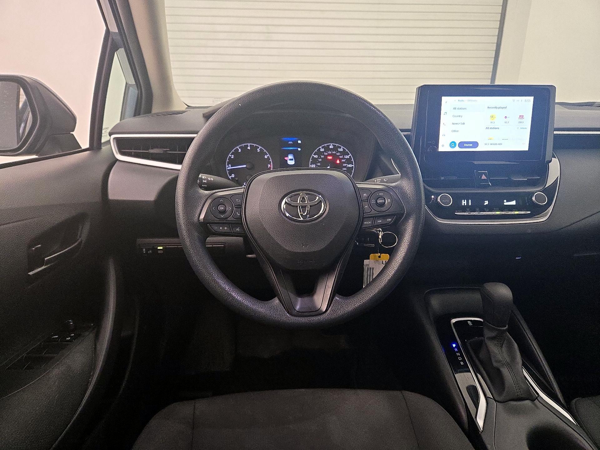 Thumbnail: 2023 Toyota Corolla - 10
