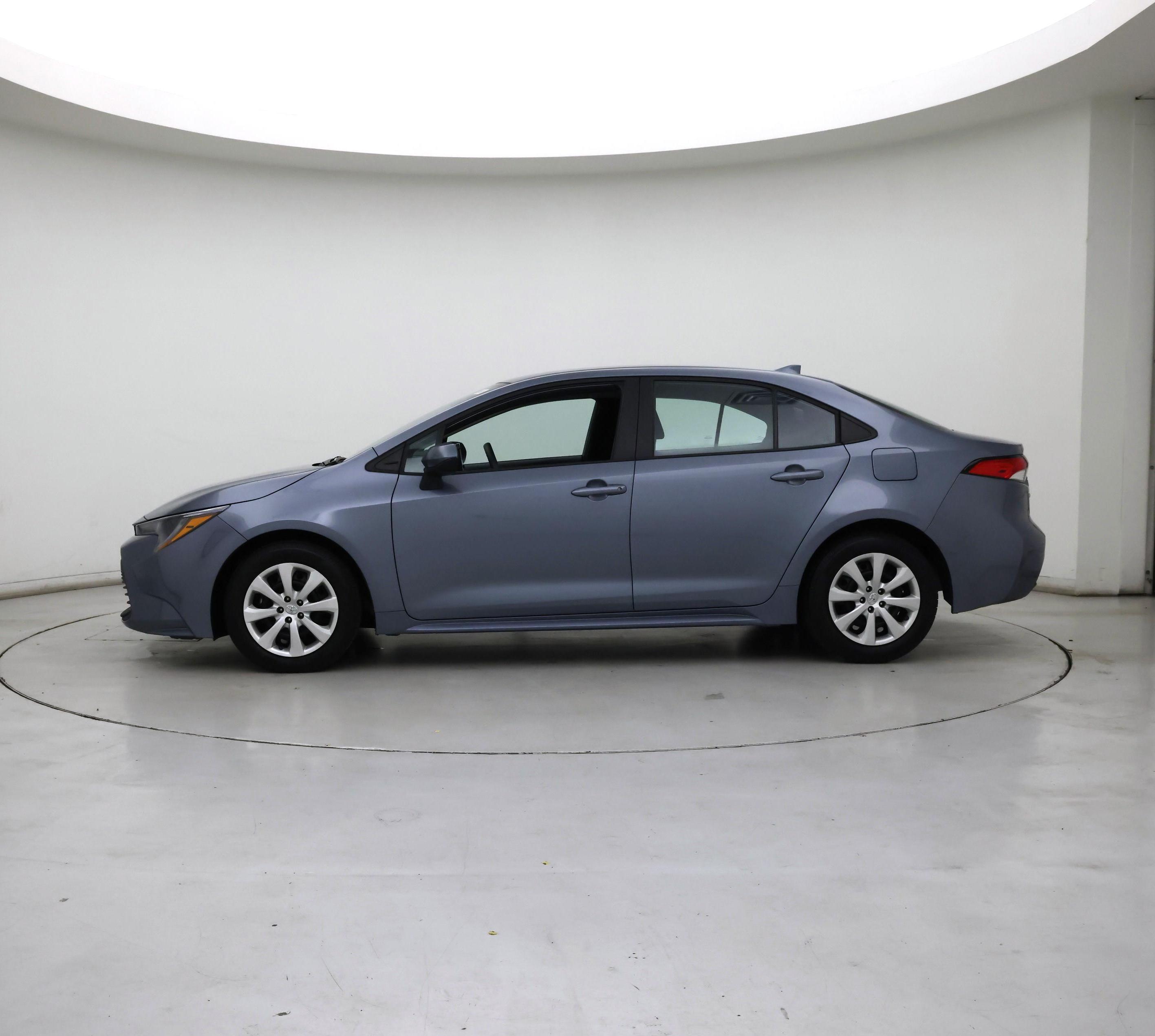 Thumbnail: 2023 Toyota Corolla - 3