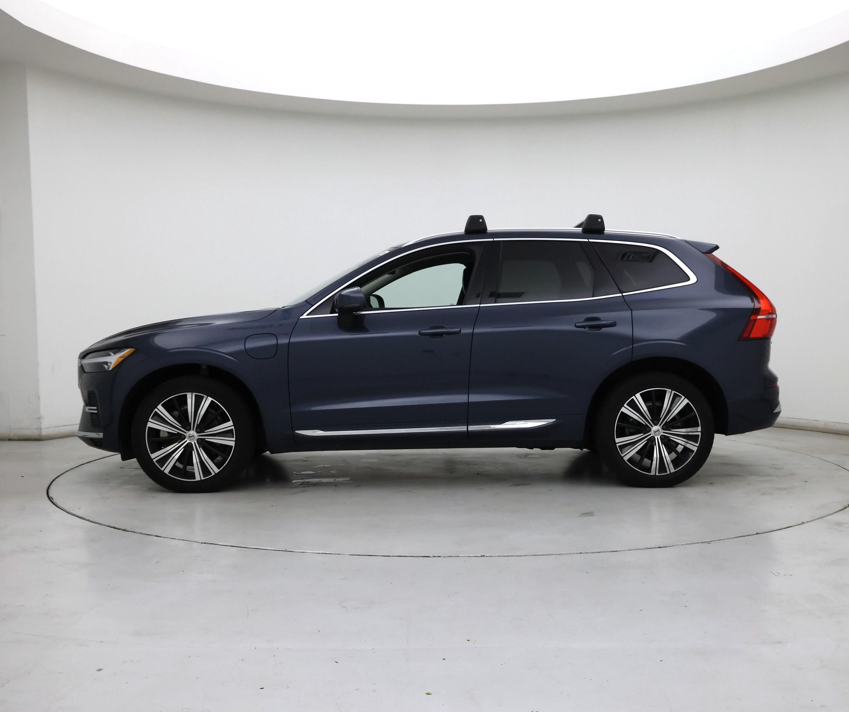 Thumbnail: 2023 Volvo XC60 - 3
