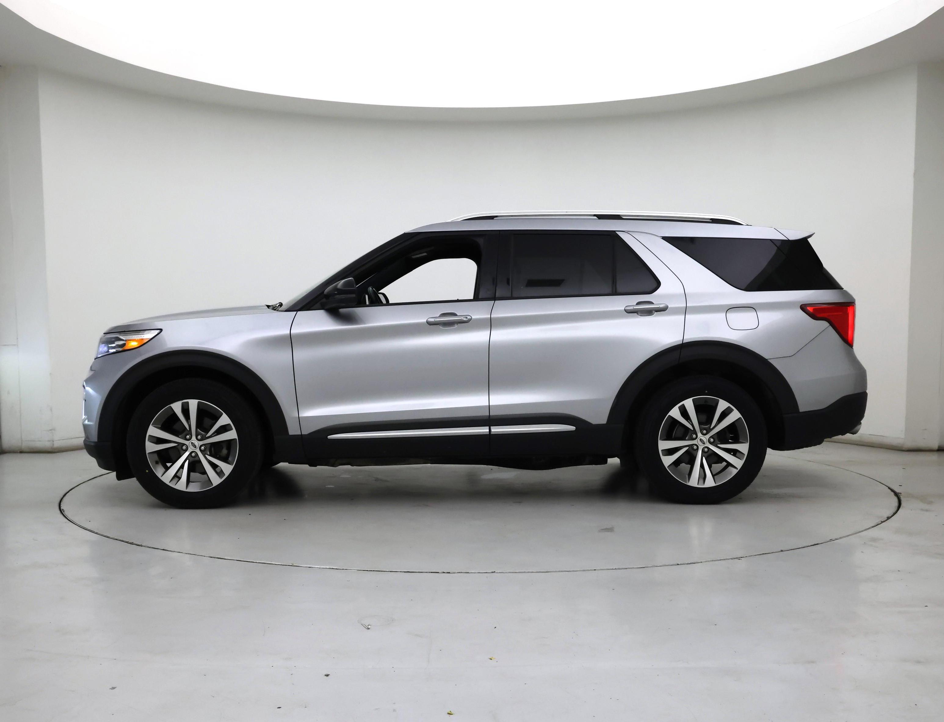 Thumbnail: 2019 Chevrolet Traverse - 3