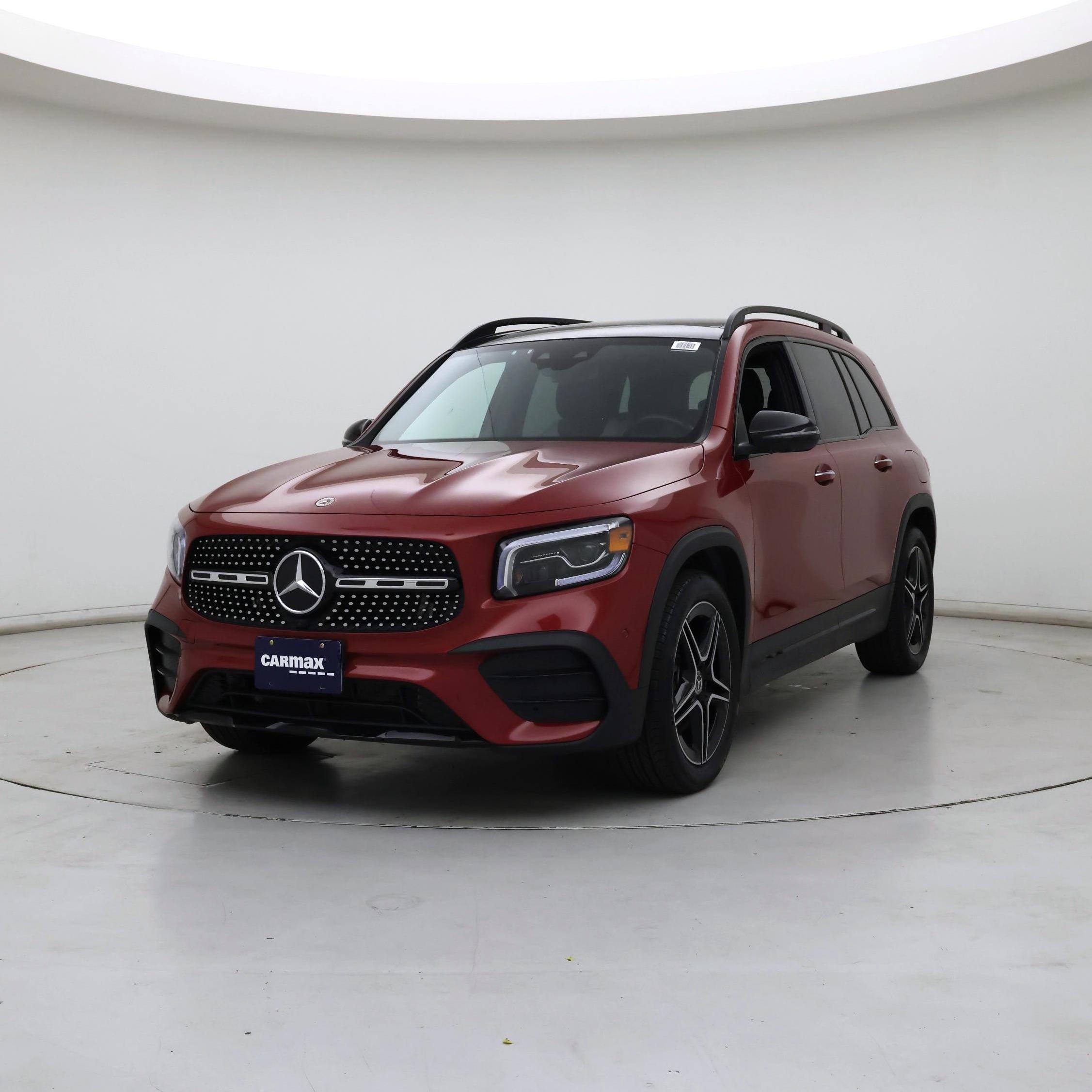 Thumbnail: 2023 Mercedes-Benz GLB - 4